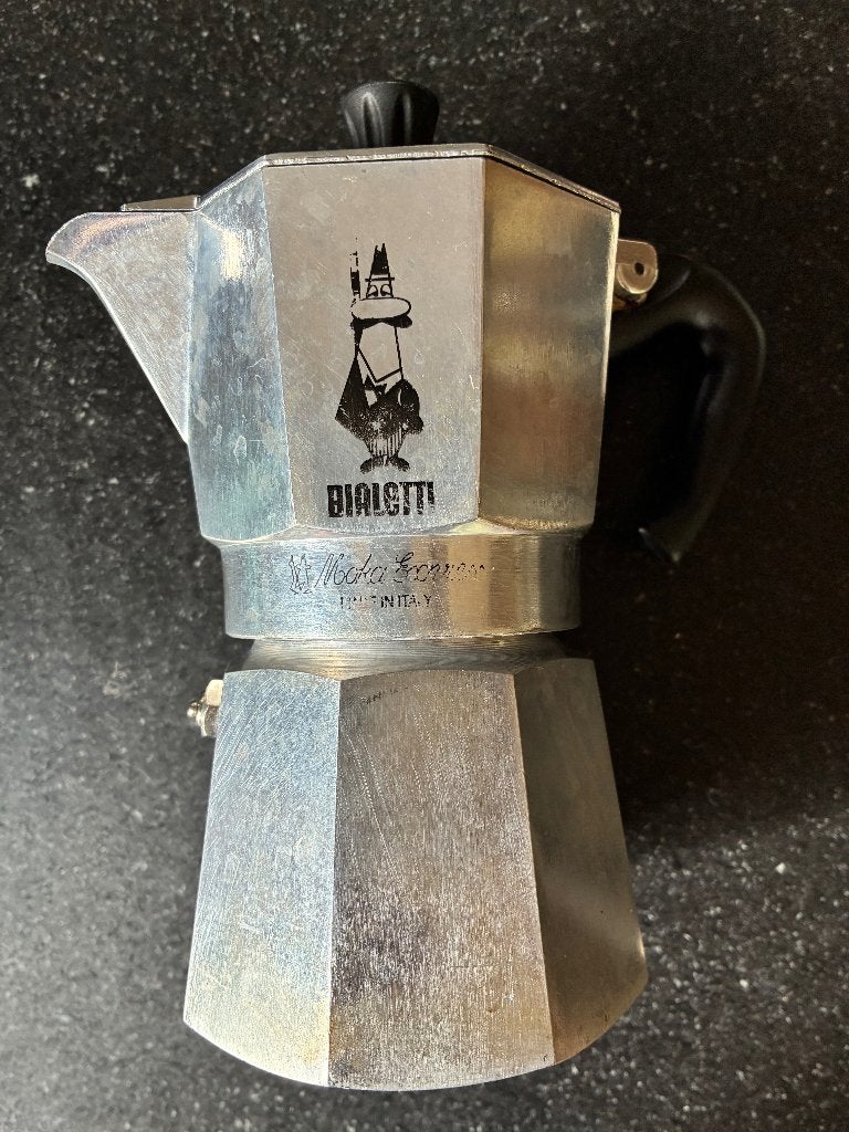 Bialetti Moka Express koffie percolator set v 2 voor 1 prijs, Afneembaar waterreservoir, Gebruikt, Espresso apparaat, Gemalen koffie