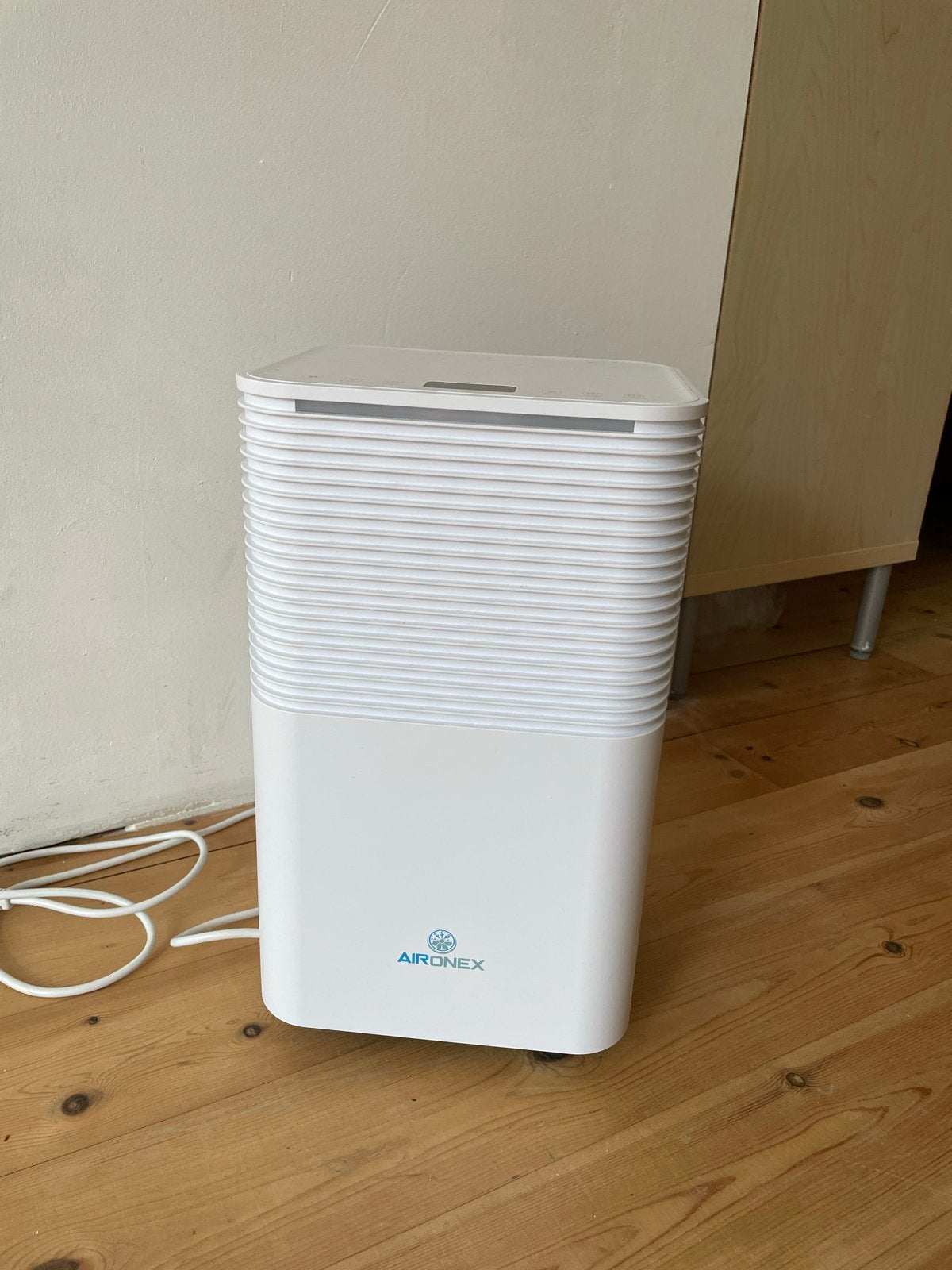AirOnex Luchtontvochtiger Model L012, Ophalen, Zo goed als nieuw, Luchtontvochter