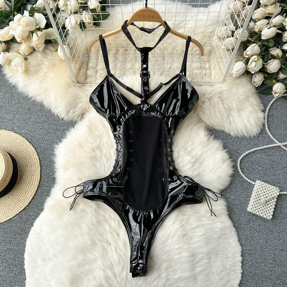 Zwarte lak leren dames romper met touwen / bodysuit wetlook, Verzenden, Zwart, Body of Korset