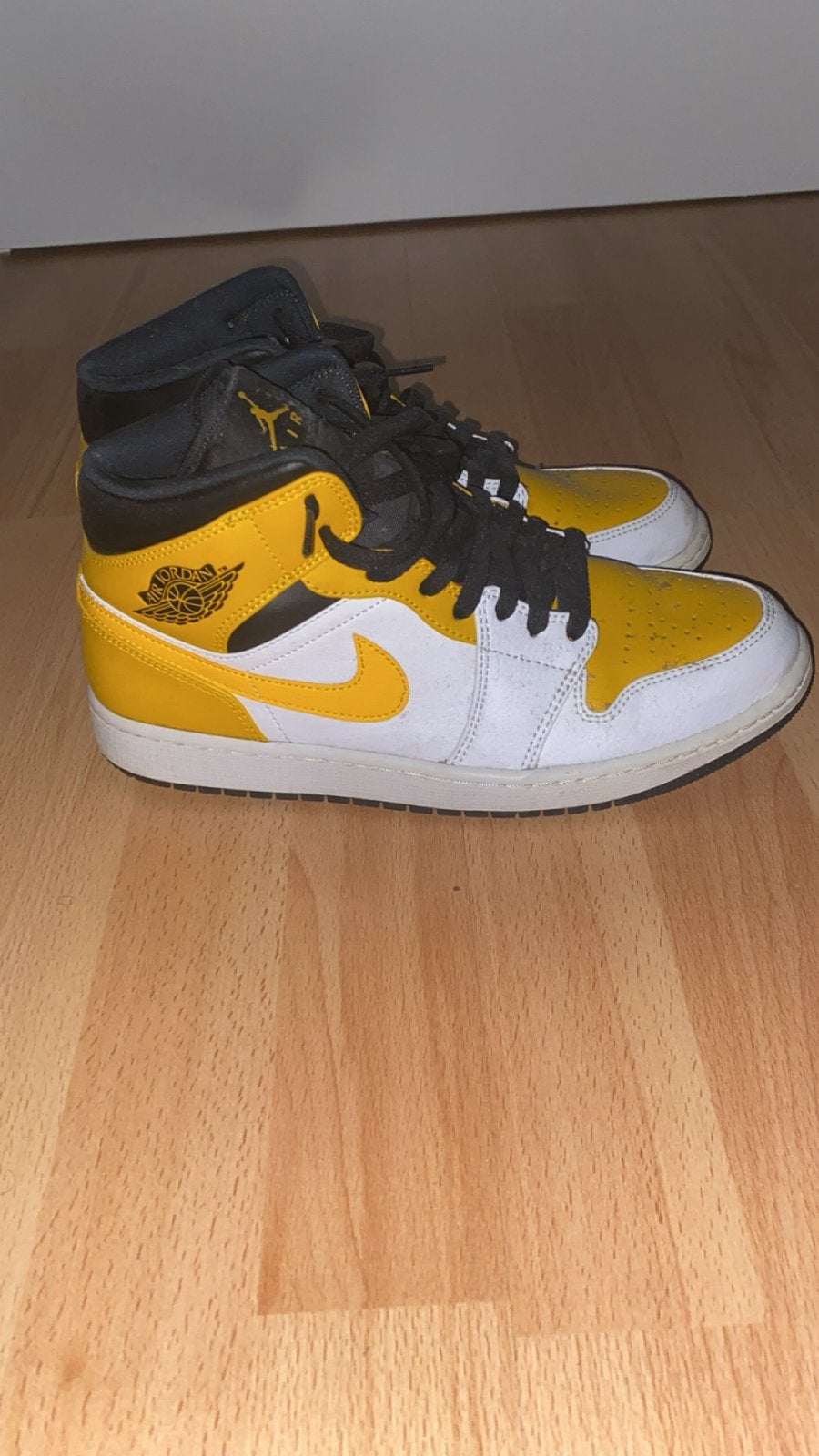 Jordan 1 Low, Ophalen of Verzenden, Zo goed als nieuw