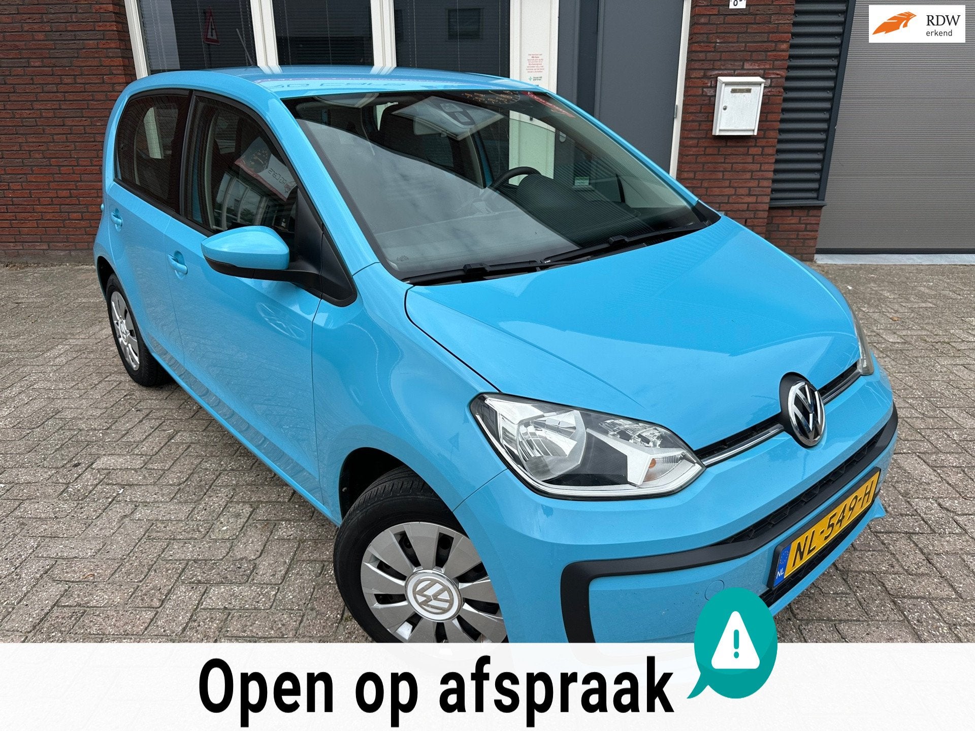 Volkswagen Up! 1.0 BMT move up! / Airco / 5DRS / DAB / NAP, Auto's, Volkswagen, Voorwielaandrijving, Stof, Gebruikt, Origineel Nederlands