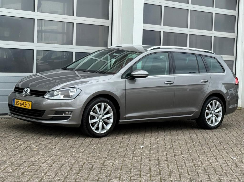 Volkswagen GOLF 1.2 TSI 110PK Connected Series Navi Camera S, Voorwielaandrijving, Gebruikt, Euro 6, 4 cilinders