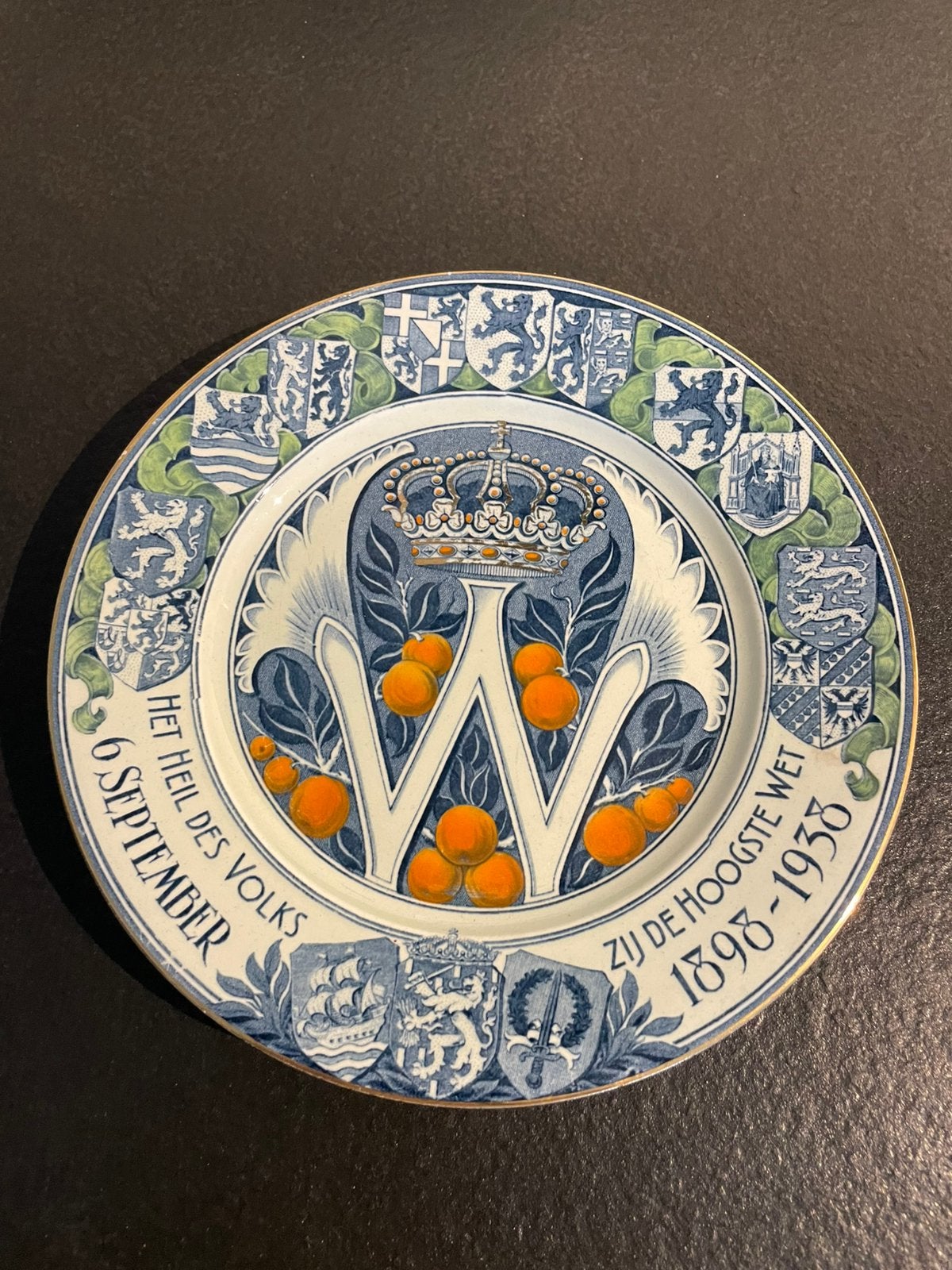 Wandbord 40 jarig jubileum Wilhelmina, Ophalen, Zo goed als nieuw, Servies