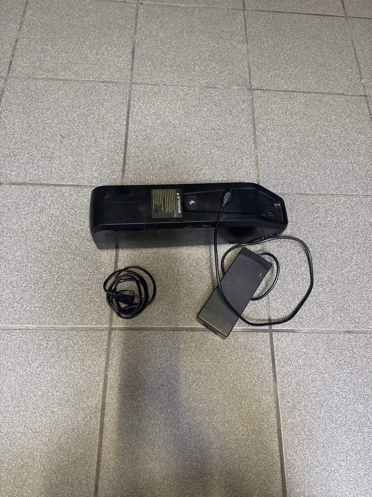(V20)  met Lader, Gebruikt