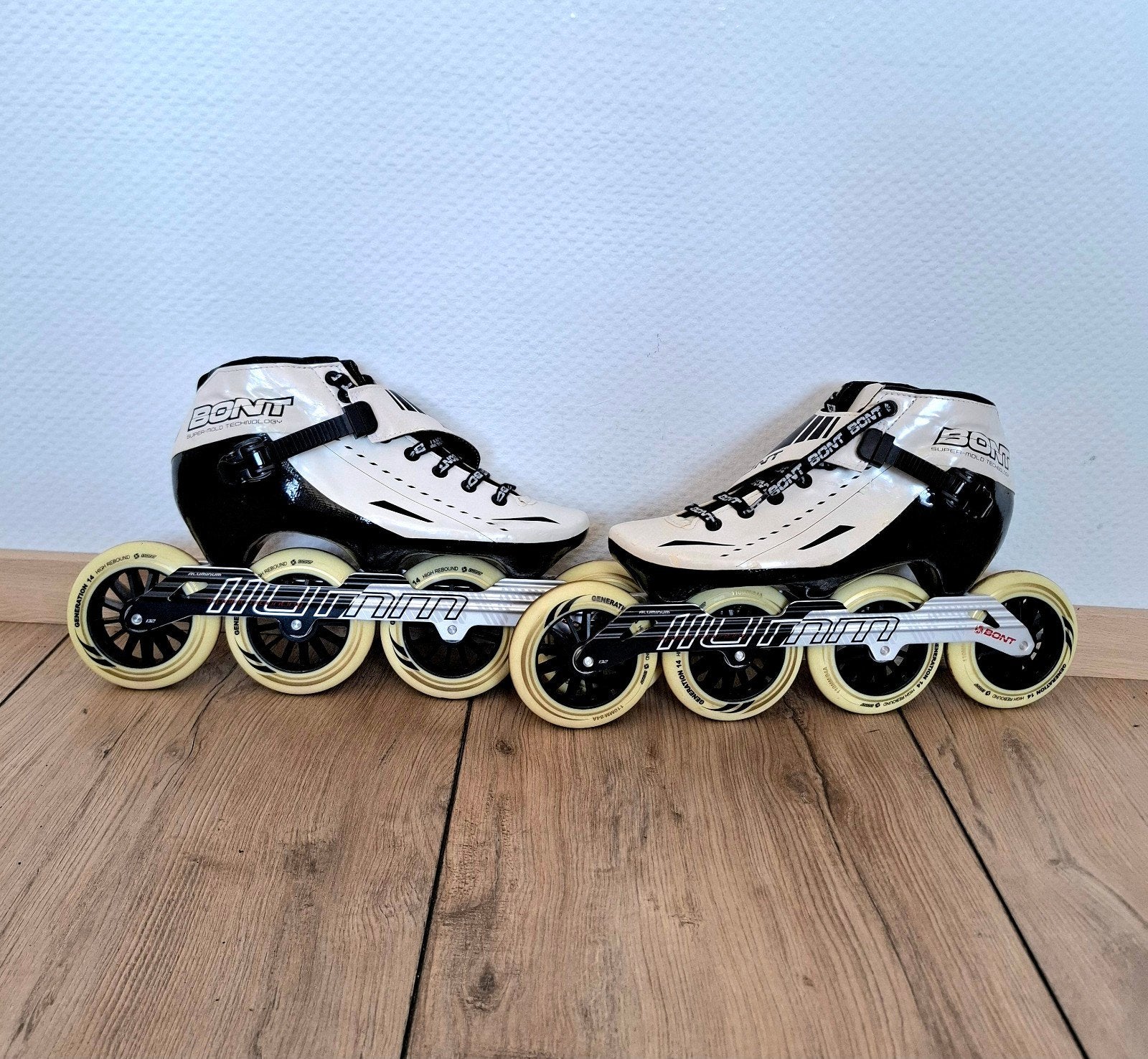 Bont Jet skeelers maat 45, Ophalen of Verzenden, Zo goed als nieuw, Inline skates 4 wielen