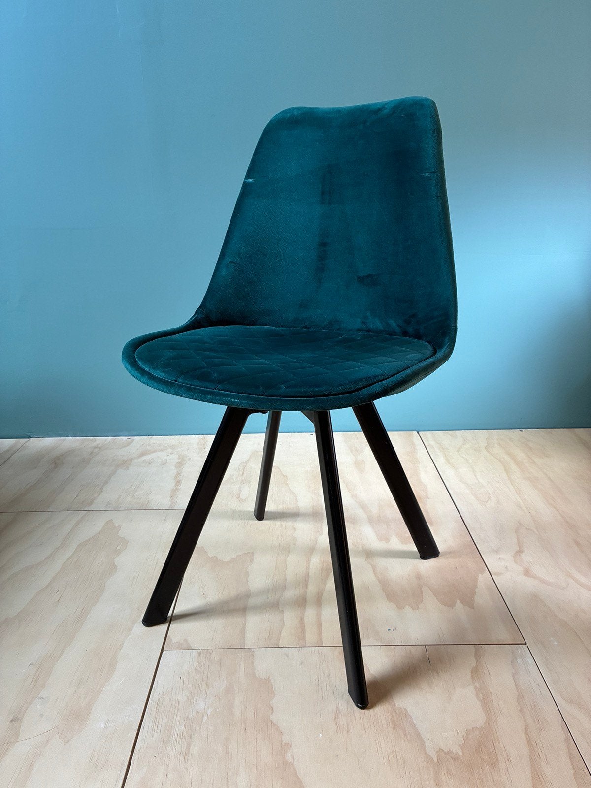Kick velvet stoel petrol blauw, Ophalen, Gebruikt, Twee, Blauw