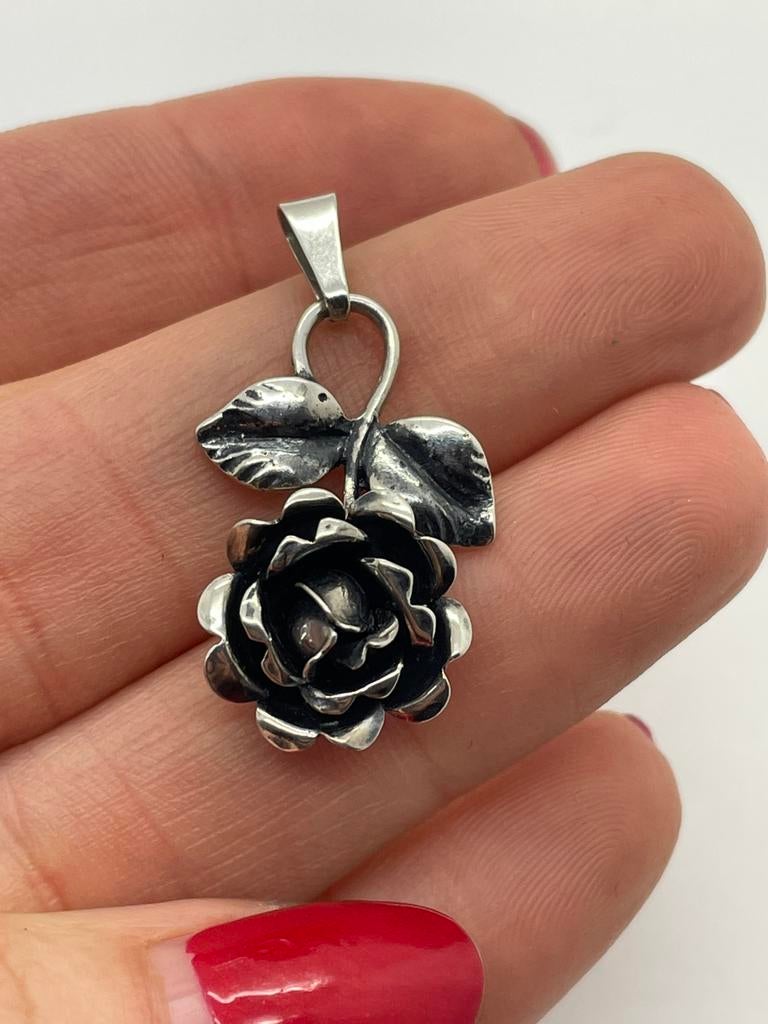 D265 Prachtige zilveren TEKA hanger roosje, Ophalen of Verzenden, Zilver