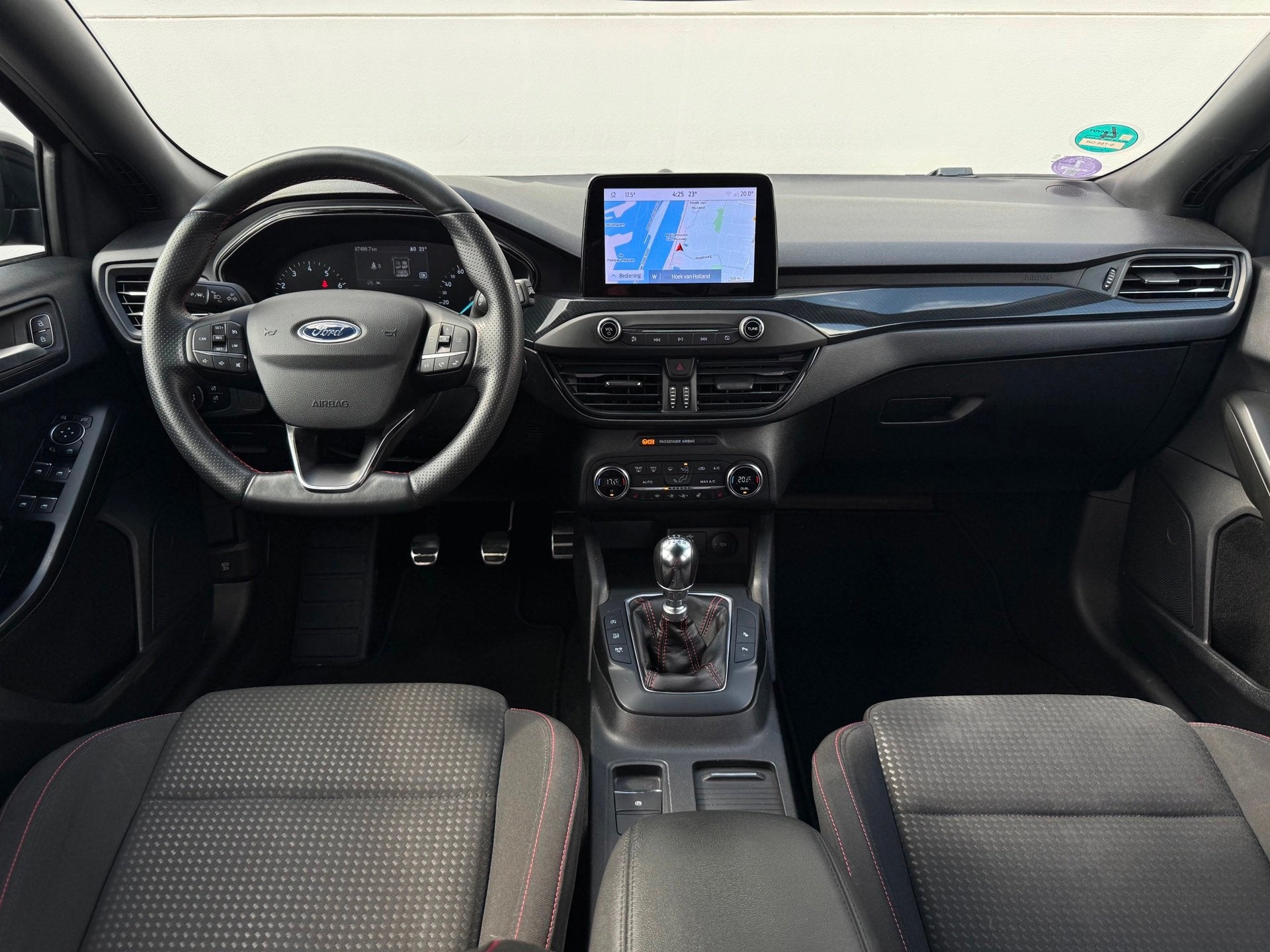 Ford Focus Wagon 1.0 ST-Line Keyless Apple Camera Stoel+ Stu, 125 pk, Gebruikt, Euro 6, 1283 kg