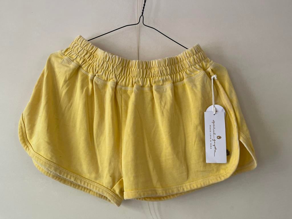 Twee dames shorts, Kleding | Dames, Ophalen of Verzenden, Nieuw, Maat 38/40 (M)