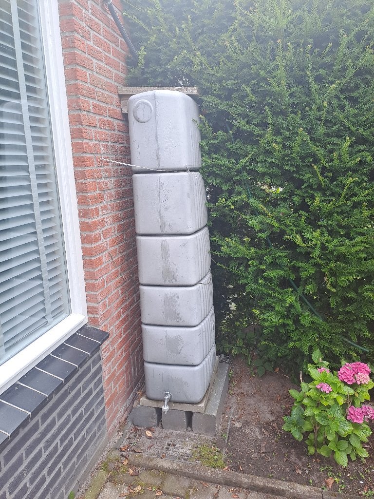 Regenton 300 liter, Ophalen, Kunststof, Gebruikt, Met kraantje