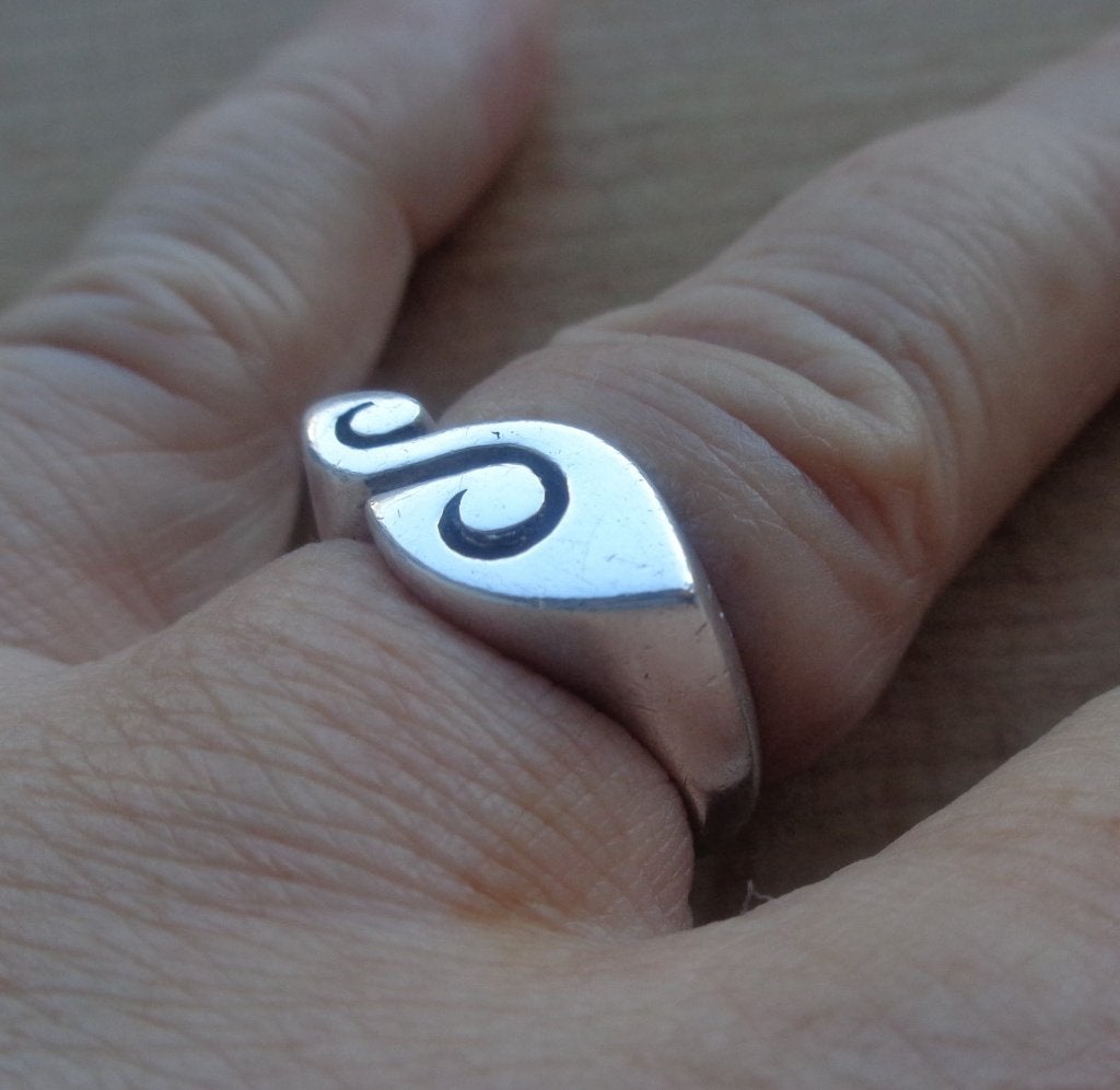 zilveren sierlijke design ring [646], Verzenden, Zo goed als nieuw, 17 tot 18, Dame