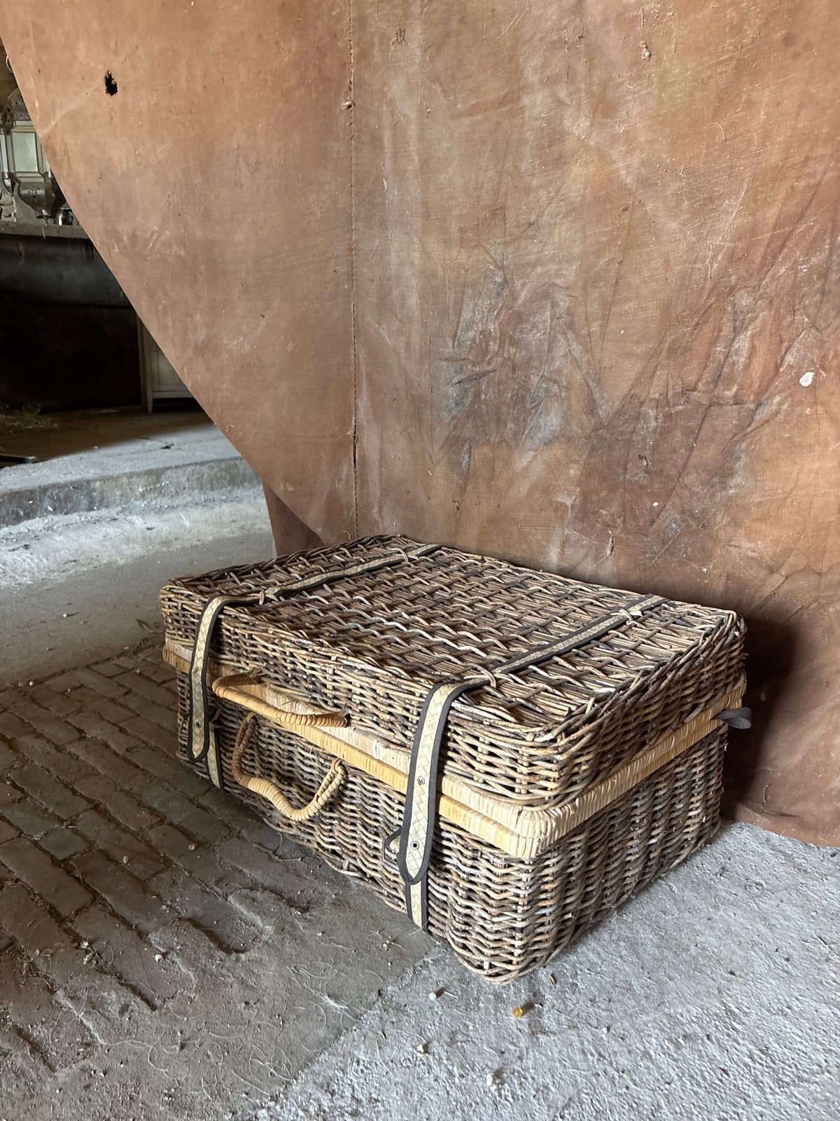 Grote rotan/rieten koffer - Vintage opberger, Huis en Inrichting, Ophalen, Overige materialen, Gebruikt, 50 tot 100 cm