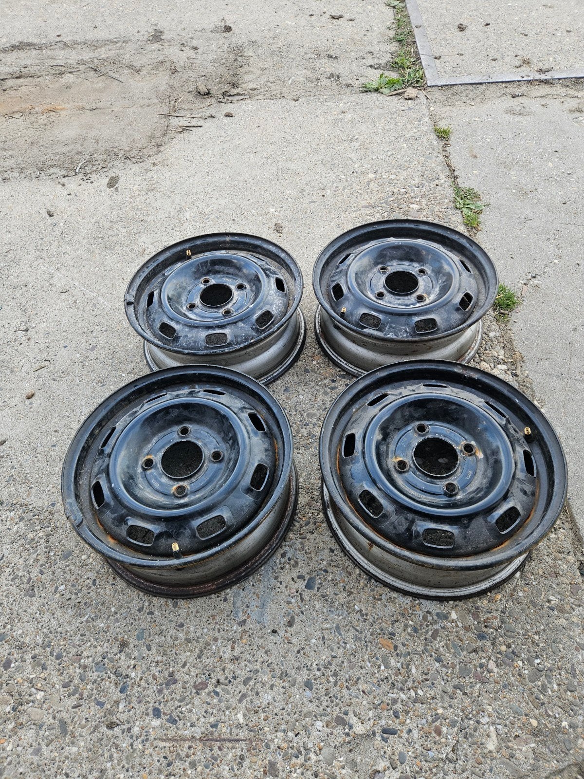 13 inch stalen velgen met ovale gaten ET35, Ophalen