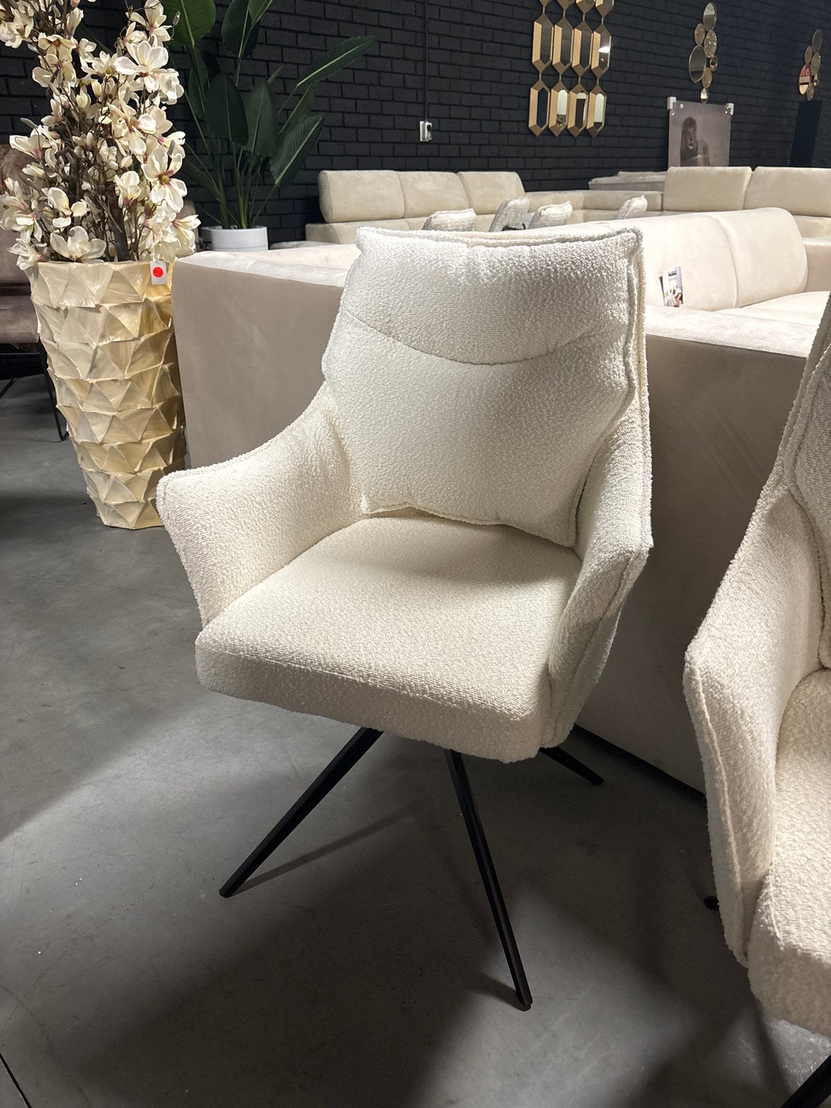 1 Witte Teddy Draaistoelen - Zo Goed als Nieuw, Ophalen, Twee, Wit, Zo goed als nieuw