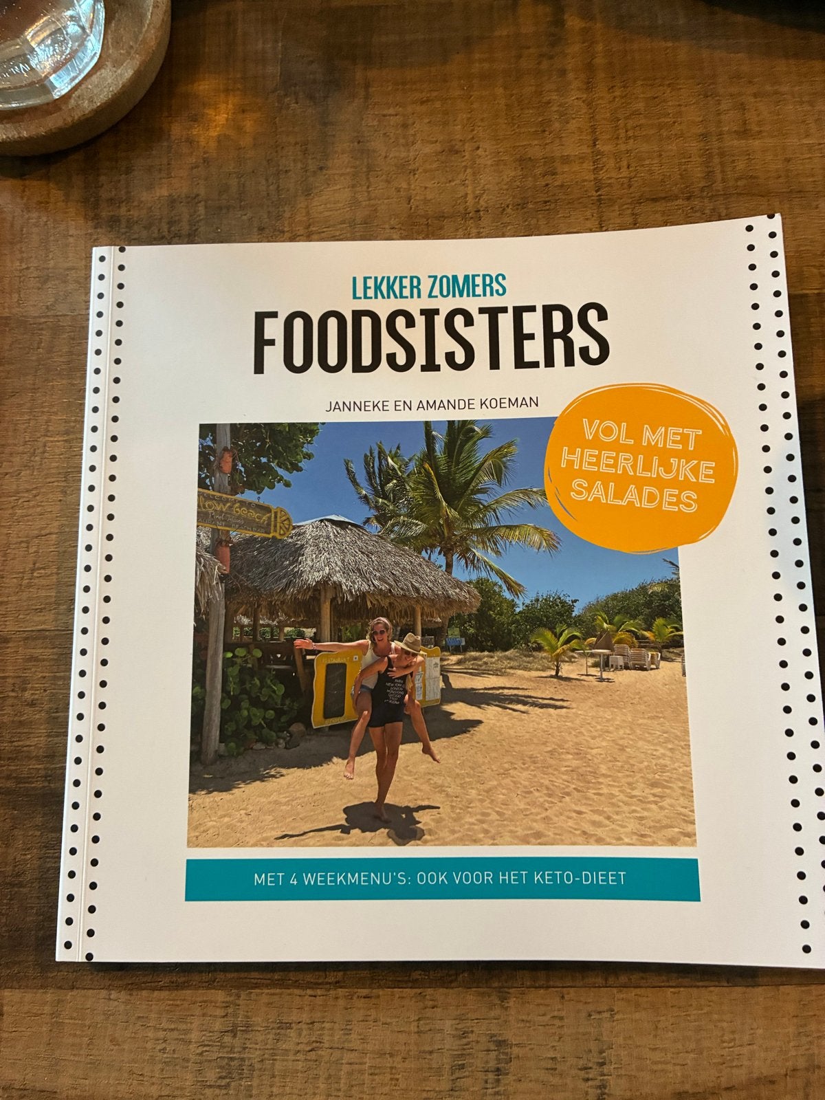 FoodSisters kookboeken: Gezond en lekker eten, Hoofdgerechten, Ophalen of Verzenden, Zo goed als nieuw, Gezond koken