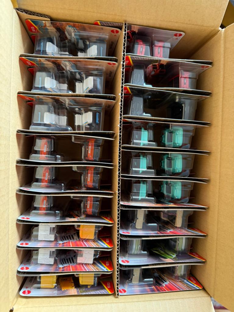 Matchbox retail 72 auto’s 2025 Mix., Ophalen of Verzenden, Zo goed als nieuw, Auto
