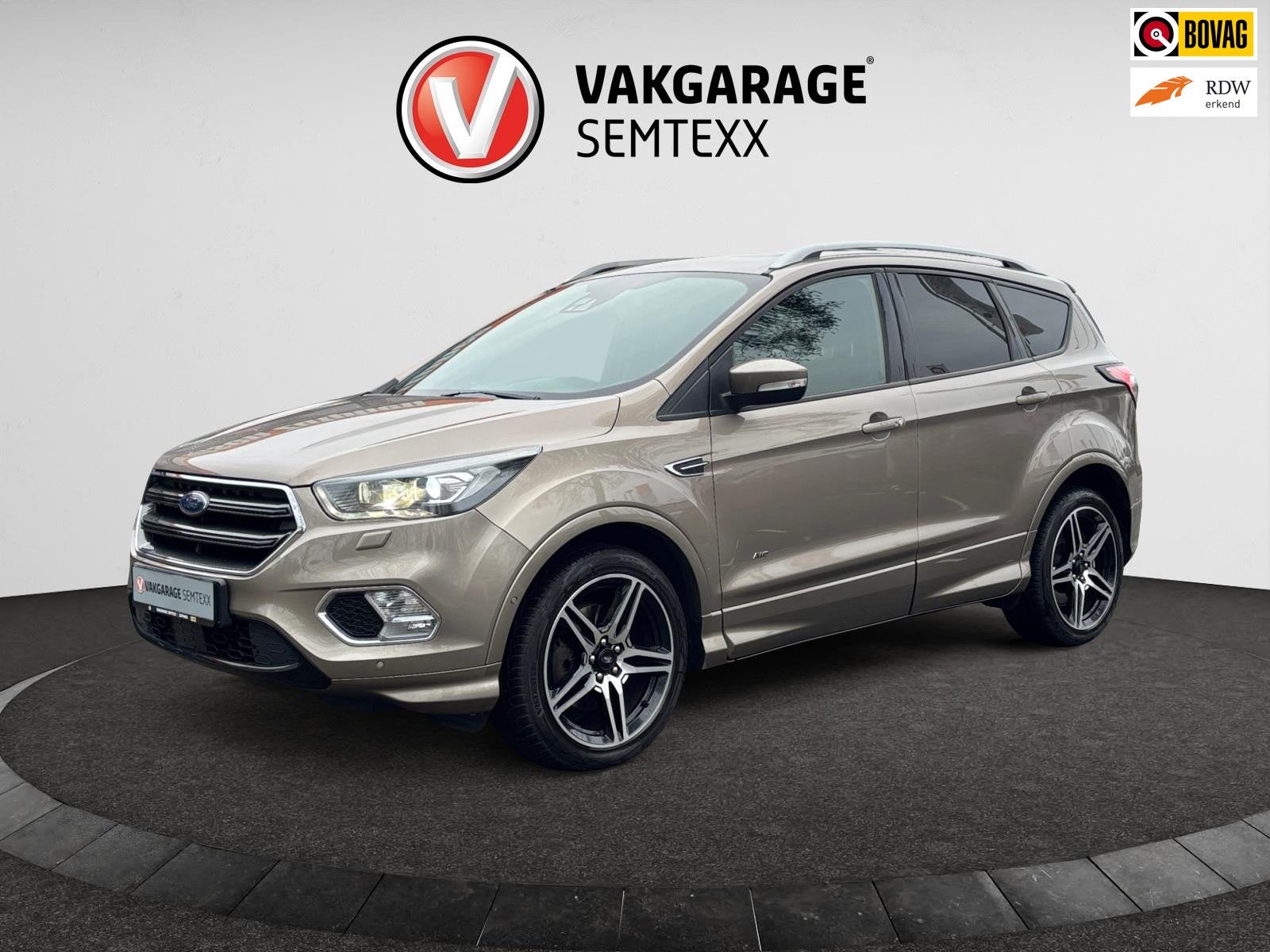 Ford Kuga 1.5 EcoBoost ST-Line AWD | Automaat | Clima | Came, Auto's, Ford, Automaat, 4 cilinders, Leder en Stof, Bedrijf