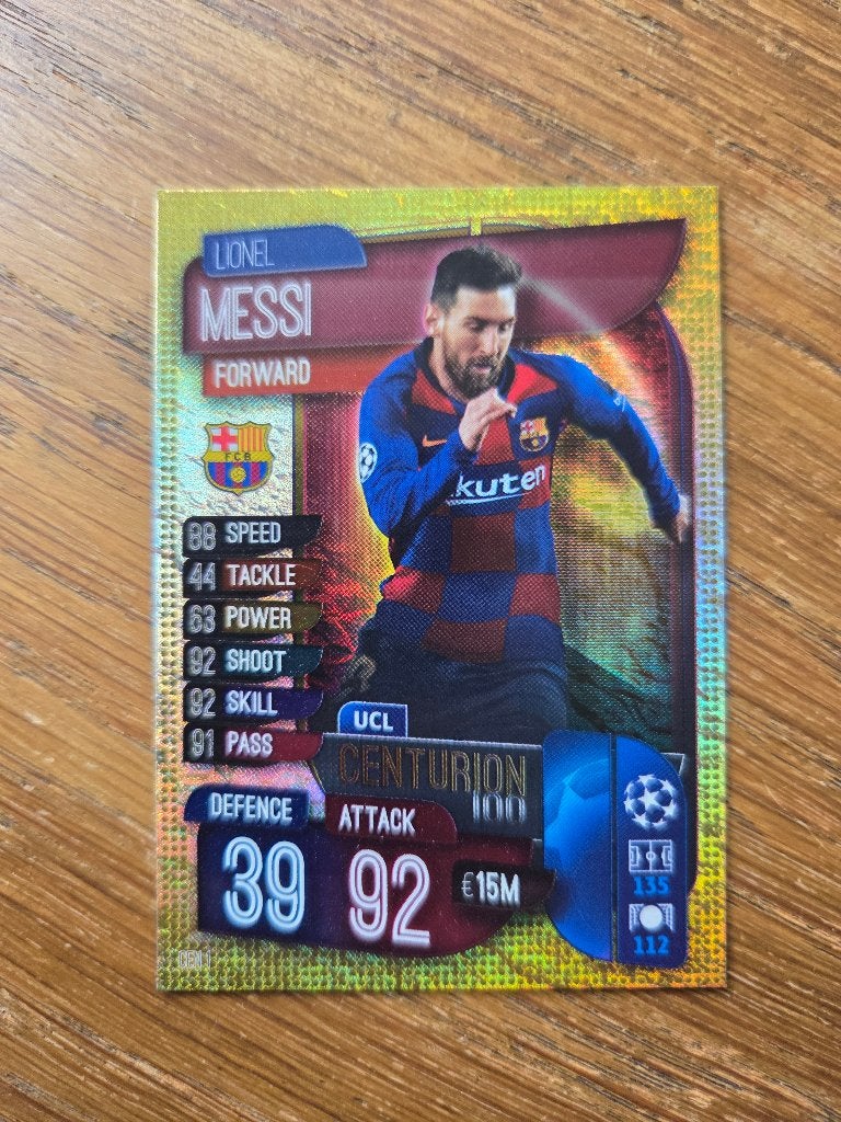 Lionel Messi Cen-1 UCL Centurion Barcelona Topps 2019-2020, Ophalen of Verzenden, Zo goed als nieuw, Losse kaart, Foil