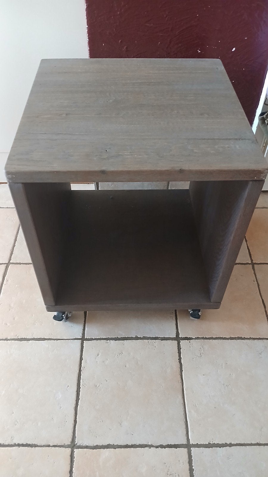 bijzet tafeltje, Huis en Inrichting, Tafels | Bijzettafels, Minder dan 55 cm, Gebruikt, Vierkant, Hout