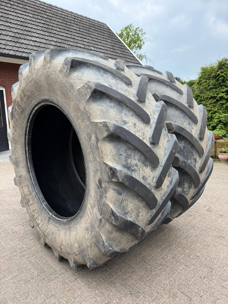 Michelin machXbib 710/70R42, Zakelijke goederen, Agrarisch | Onderdelen | Banden, Velgen en Assen, Ophalen