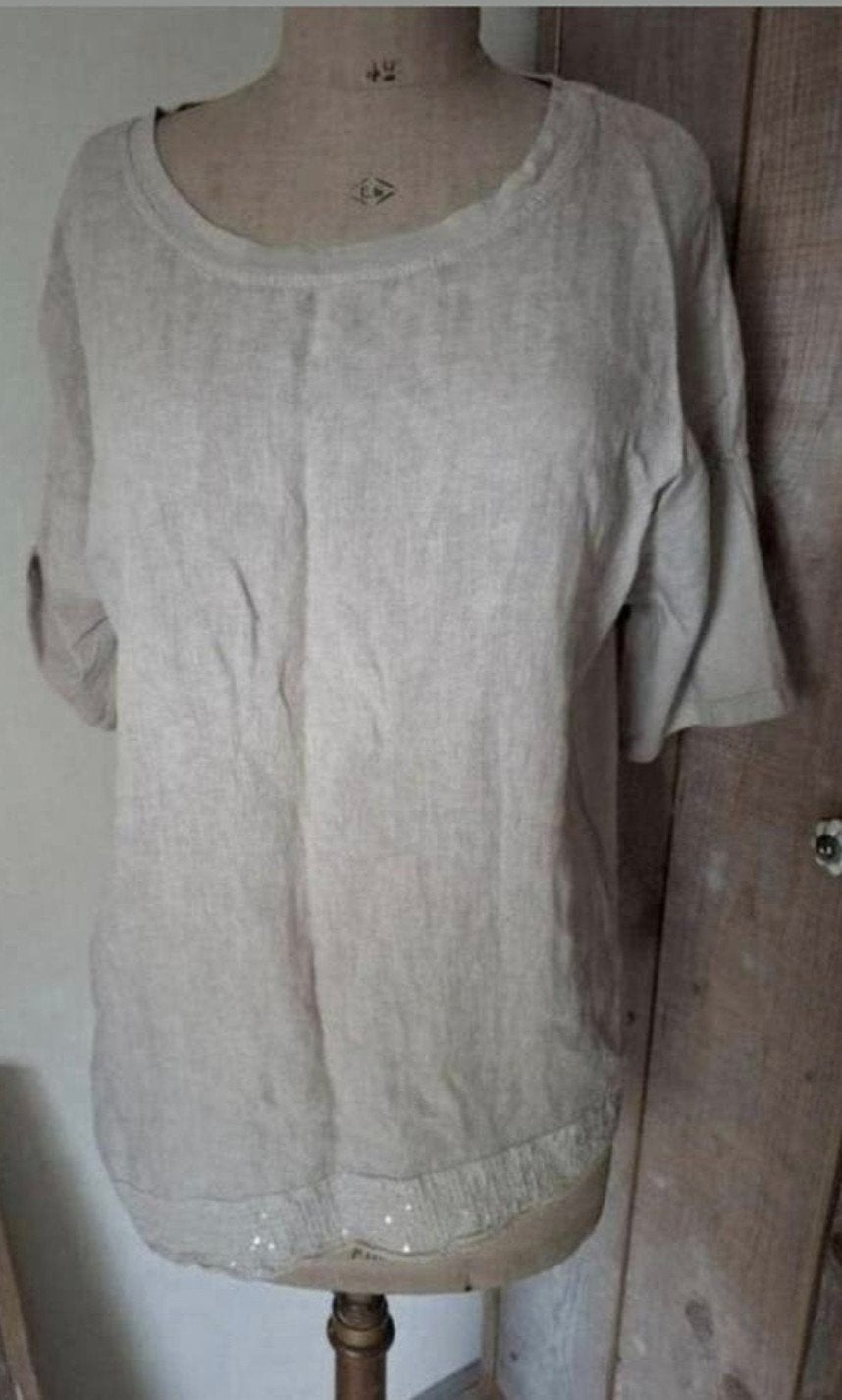 Prachtige linnen blouse,** 2de vd helft, Kleding | Dames, Beige, Maat 42/44 (L), Ophalen of Verzenden, Zo goed als nieuw