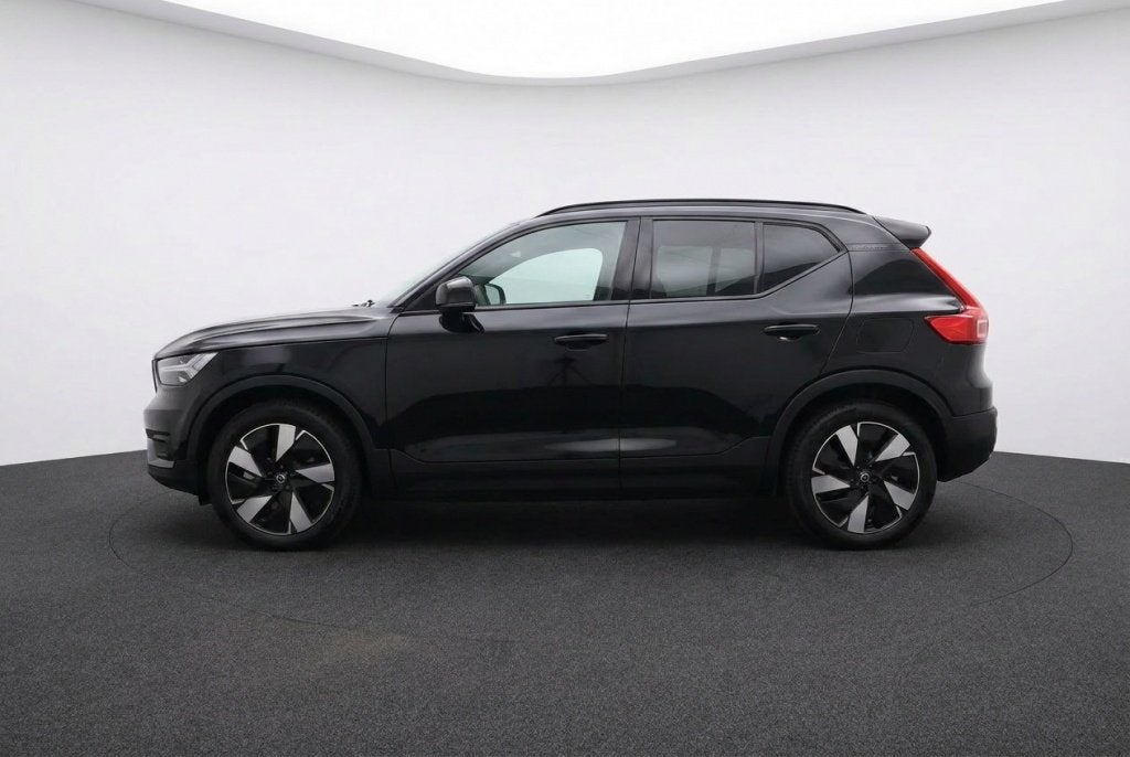 Volvo XC40 Recharge Plus Pure Electric 69kWh | Winterpakket, Auto's, 238 pk, 0 cilinders, Gebruikt, Zwart