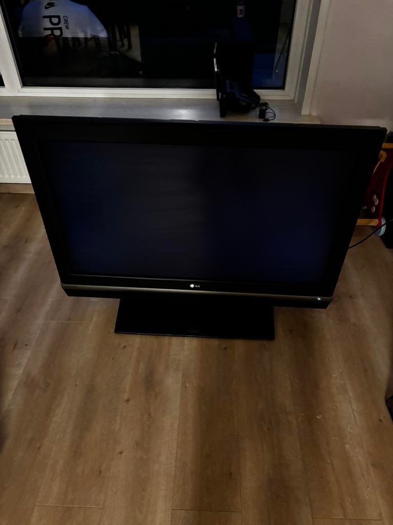 Tv en struur+pendalen, Ophalen, Gebruikt, 50 Hz, LG