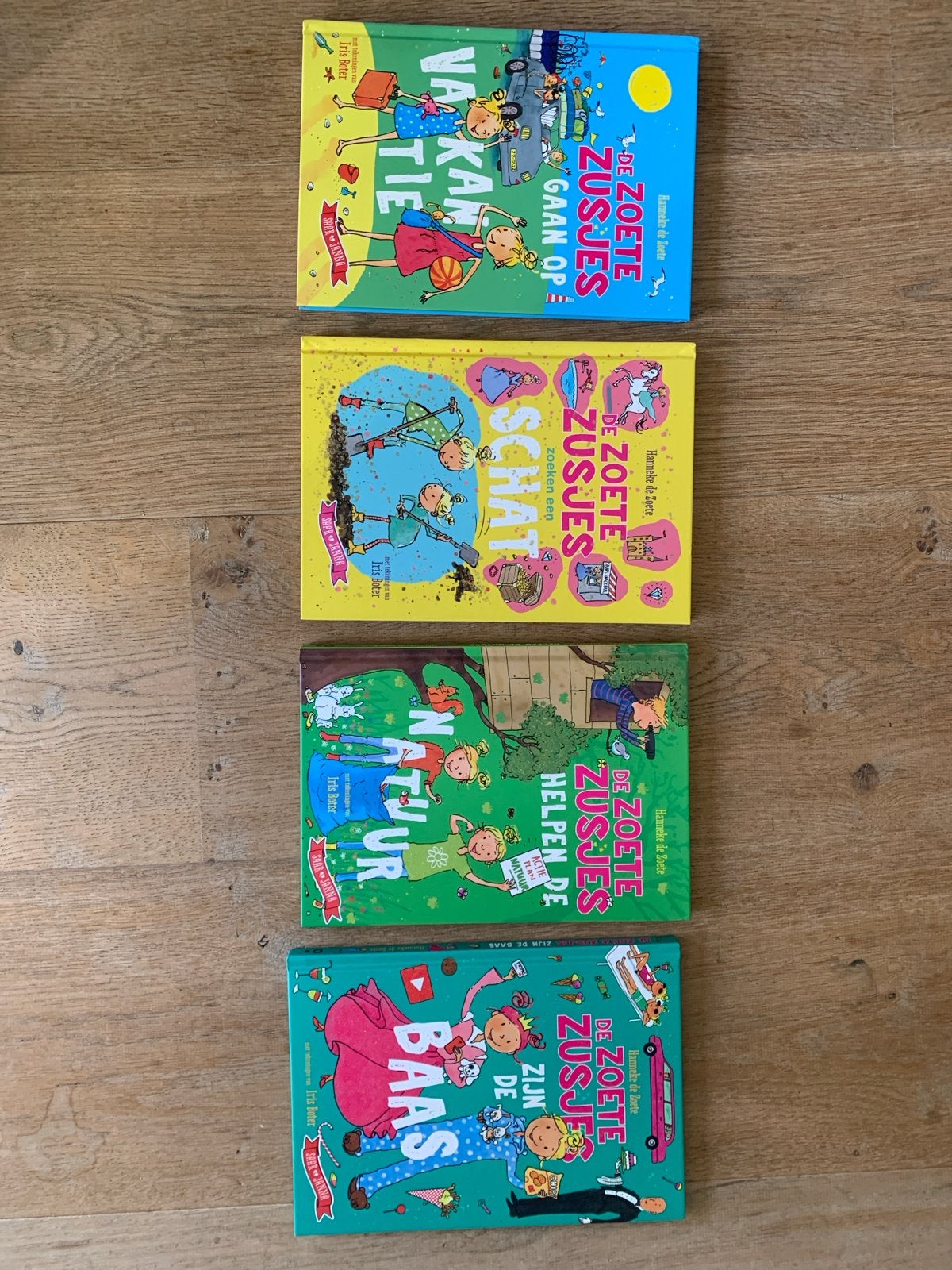 De Zoete Zusjes - 4 boeken set, Ophalen of Verzenden, Gelezen, Fictie algemeen