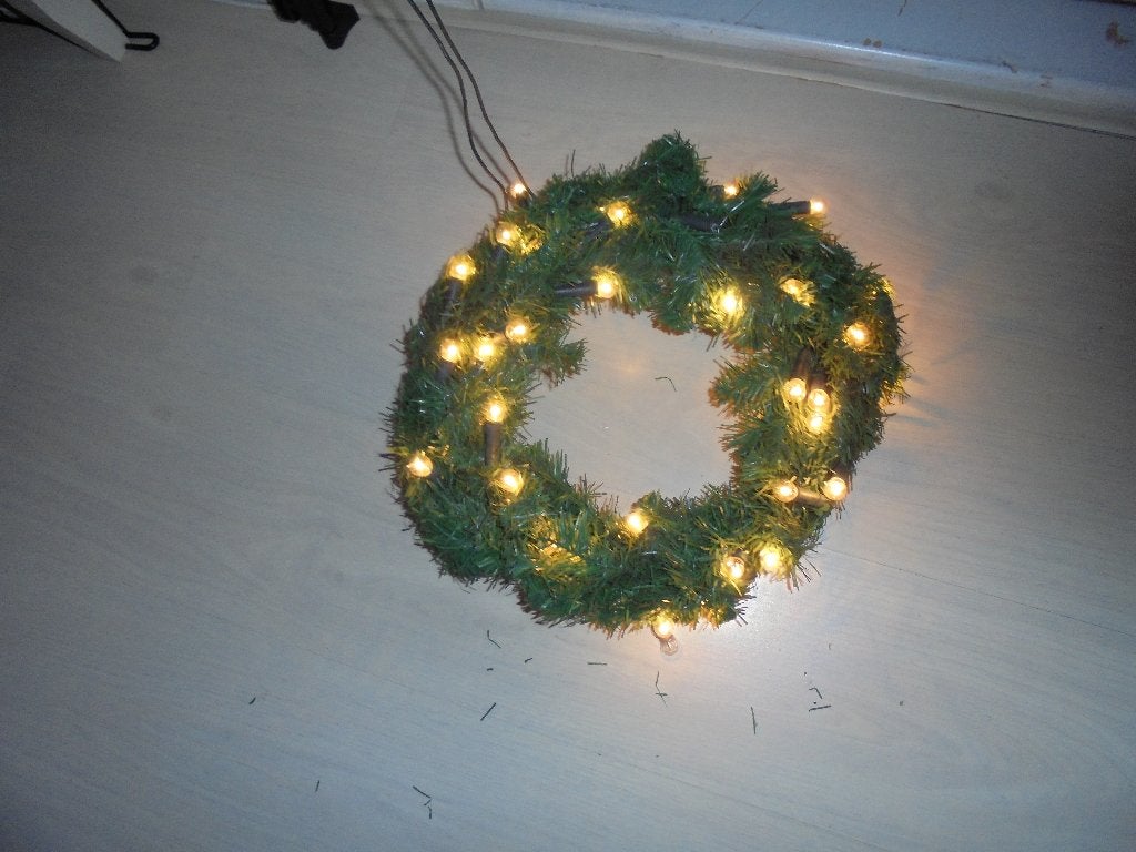 Ronde groene krans met lampjes doorsnede 35 cm nieuw, 35 cm, Ophalen of Verzenden, Nieuw, Krans