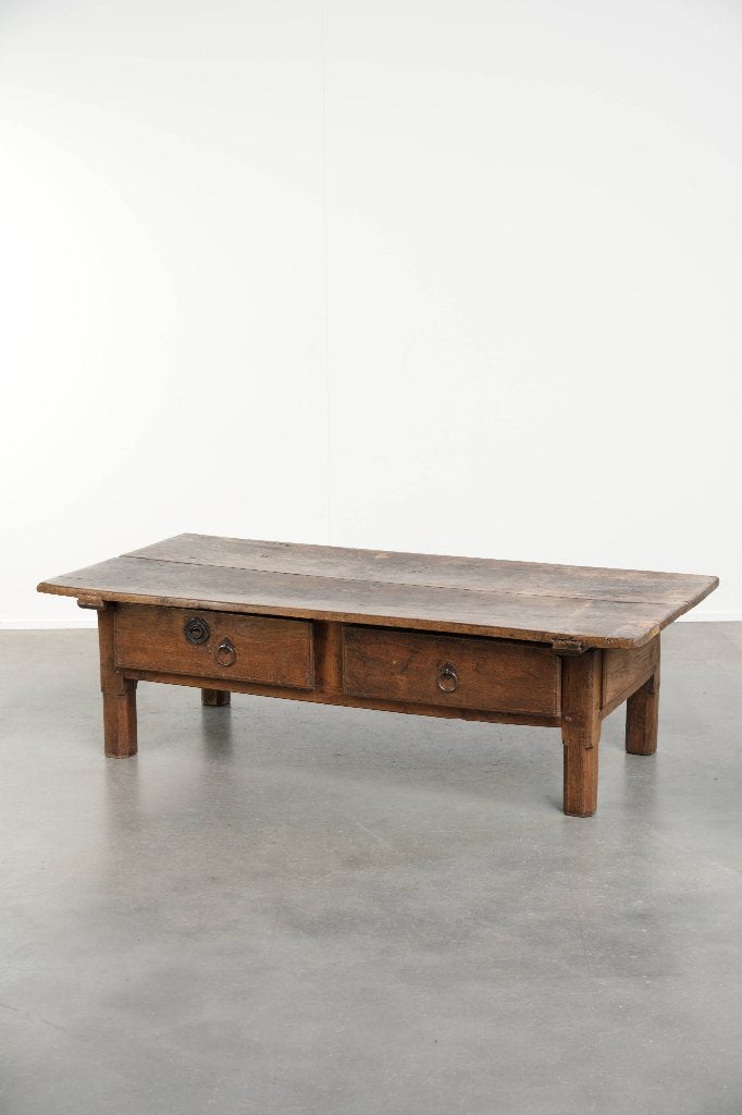 Antieke zuid Europese salontafel van vruchtbomenhout, Antiek en Kunst, Antiek | Meubels | Tafels, Ophalen