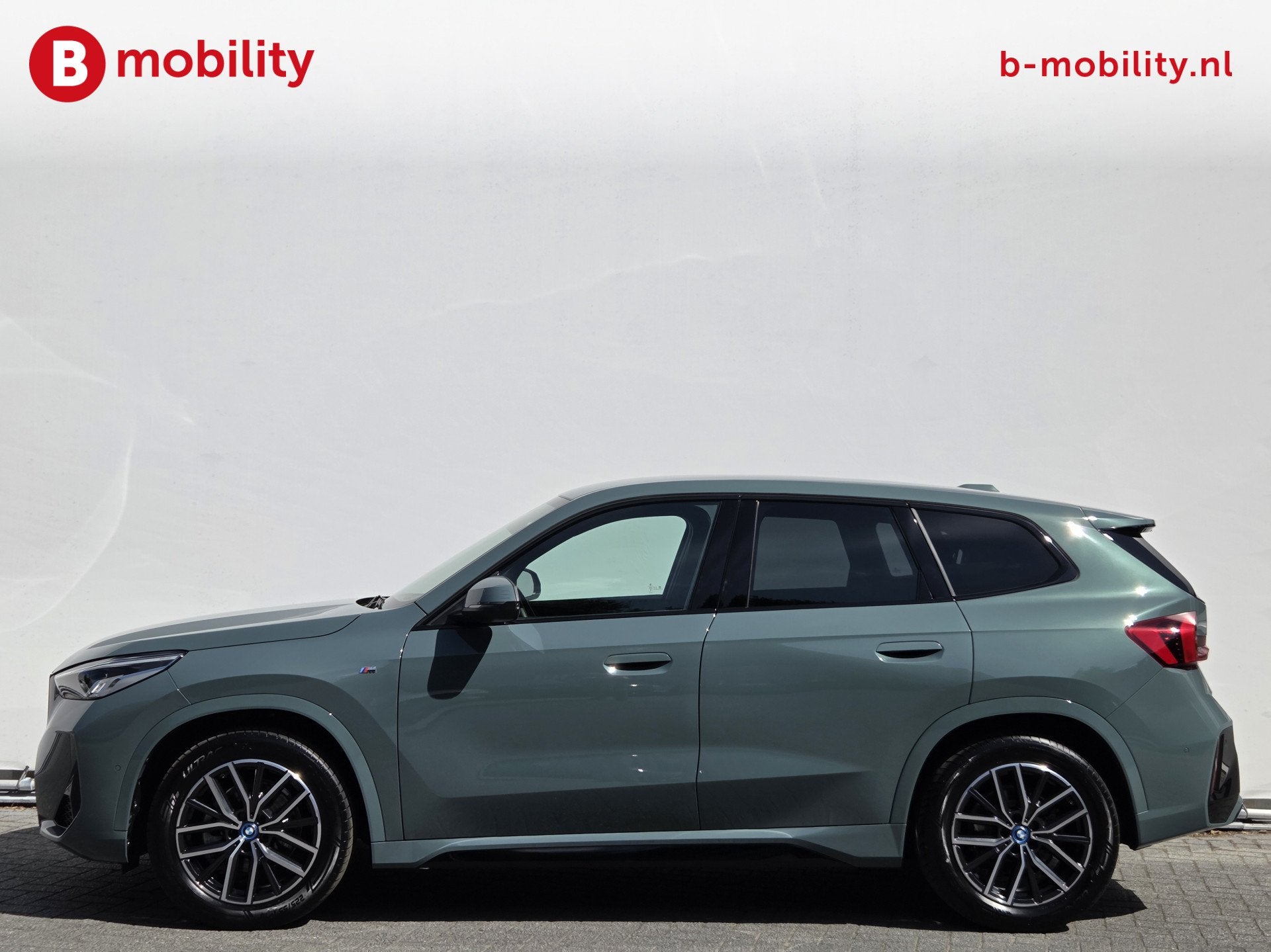 BMW iX1 eDrive20 67 kWh M-Sport SOH 99% Driving Assist. Plus, Auto's, Gebruikt, 750 kg, 204 pk, SUV of Terreinwagen