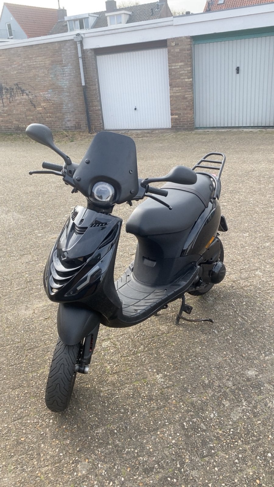 Zip 150cc full option, Ophalen, Zip, Zo goed als nieuw, Benzine