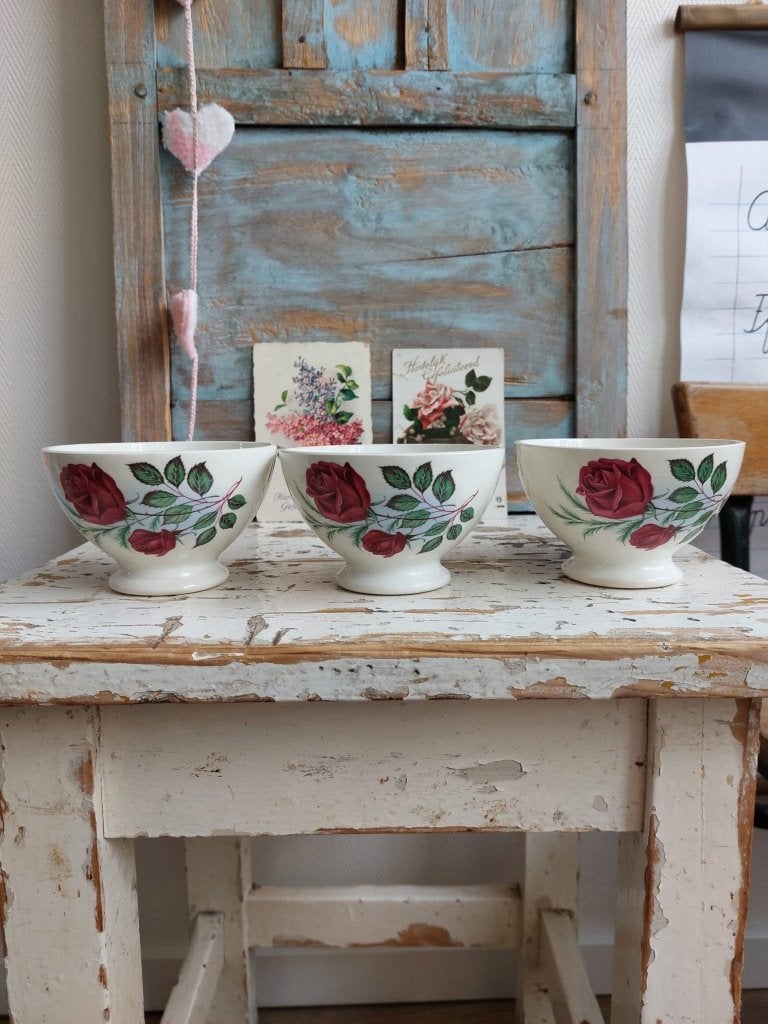 3 Oude spoelkommen met roosje van BFK, Antiek en Kunst, Ophalen of Verzenden