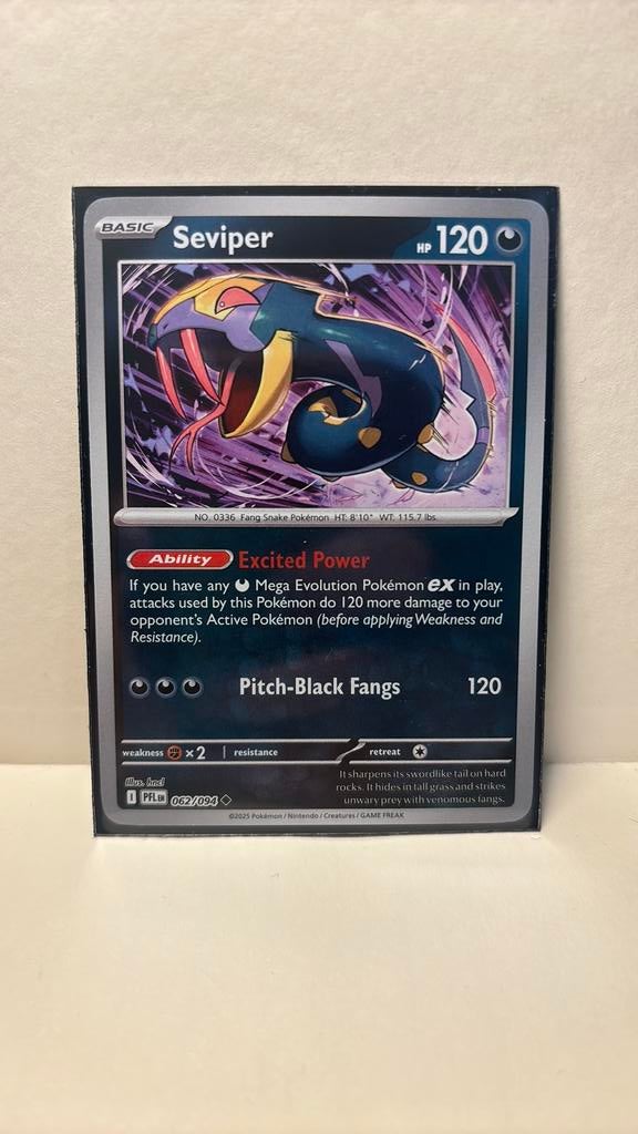 Seviper 062/094 reverse holo phantasmal flamesn pokemon kaar, Ophalen of Verzenden, Nieuw, Boosterbox