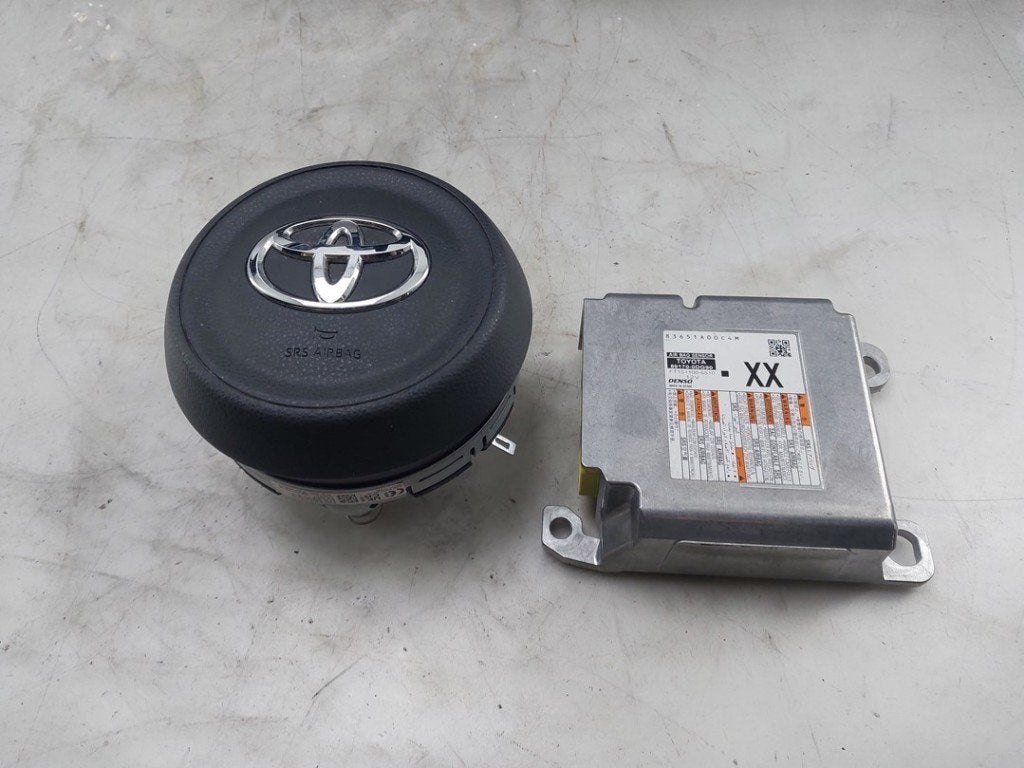 Airbag Set + Dashboard Yaris IV (P21/PA1/PH1) 2024, Gebruikt, Kundenbetreuung@toyota.de, Toyota-Allee 2, Köln 50858, , Duitsland