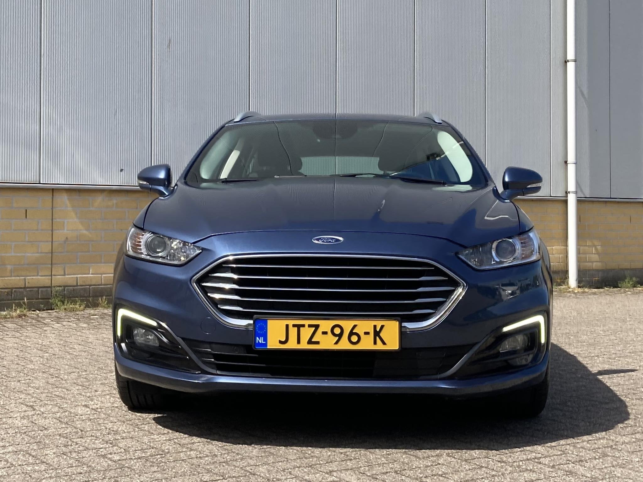 Ford Mondeo 2.0 Hybrid 187 pk Titanium Wagon AGR bestuurders, Auto's, Ford, 188 pk, Stof, Gebruikt, 4 cilinders