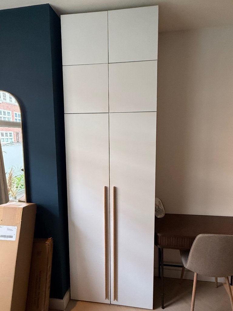 Platsa kast IKEA met eikenhout grepen, Huis en Inrichting, Kasten | Kledingkasten, Eikenhout, Zo goed als nieuw, Minder dan 100 cm