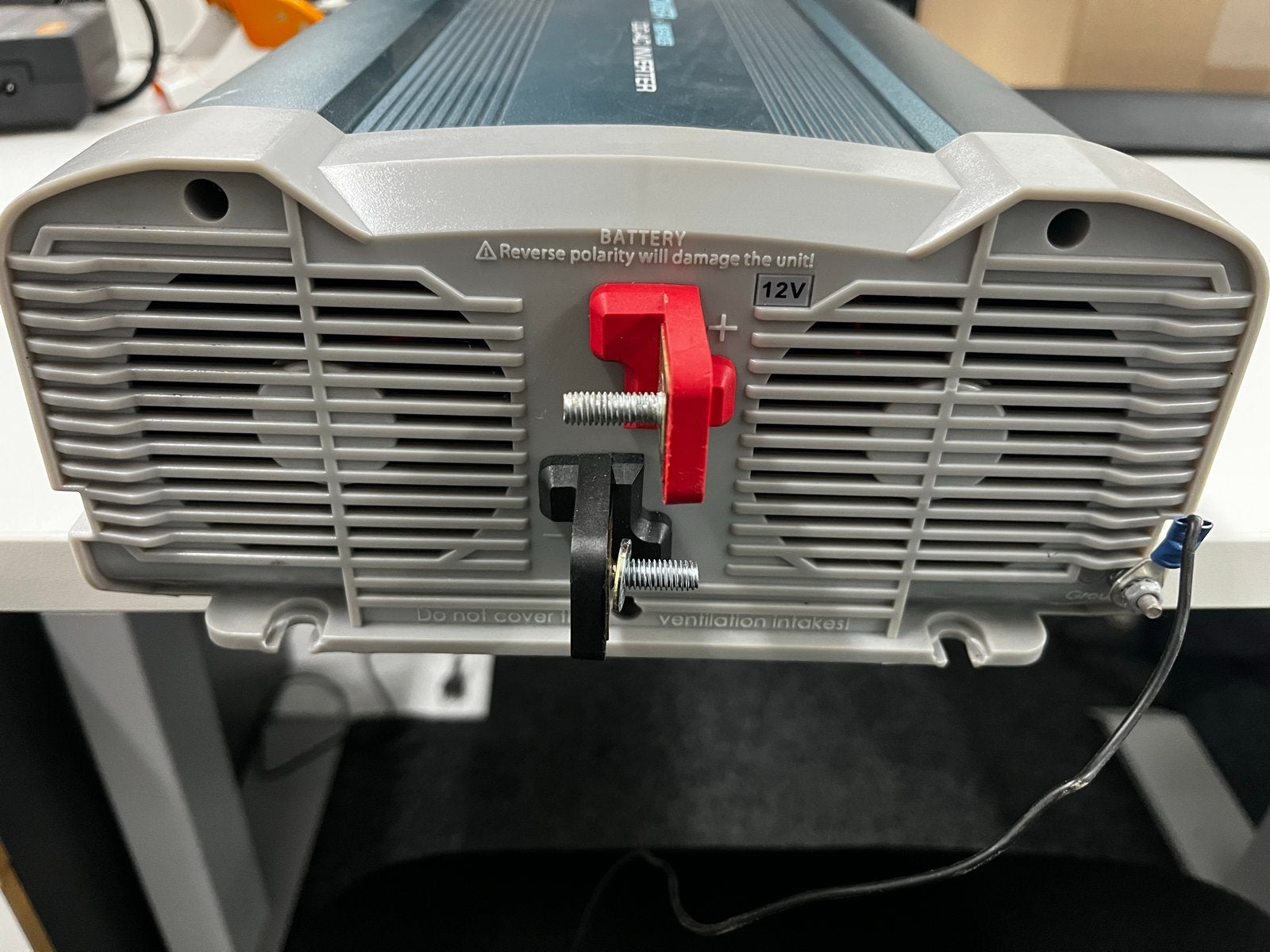 Xenteq PurePower DC-AC Omvormer 12V naar 220V (3000W), Ophalen, Gebruikt