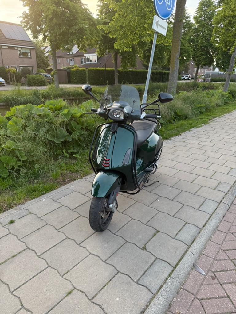 Vespa sprint, Ophalen, Zo goed als nieuw