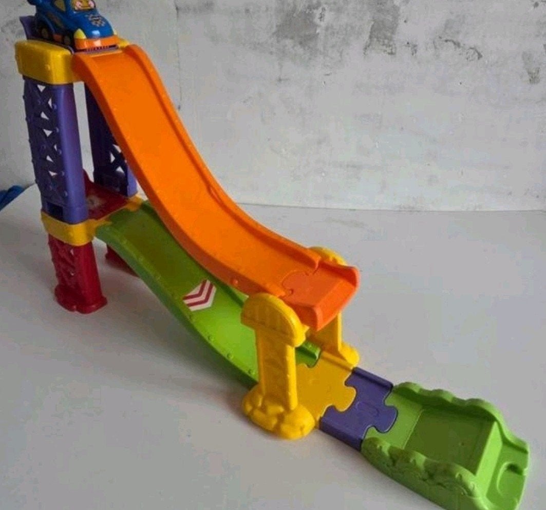 Vtech - toet toet auto's 3 in 1 lanceer / stunt / racebaan, Kinderen en Baby's, Speelgoed | Vtech, Ophalen of Verzenden
