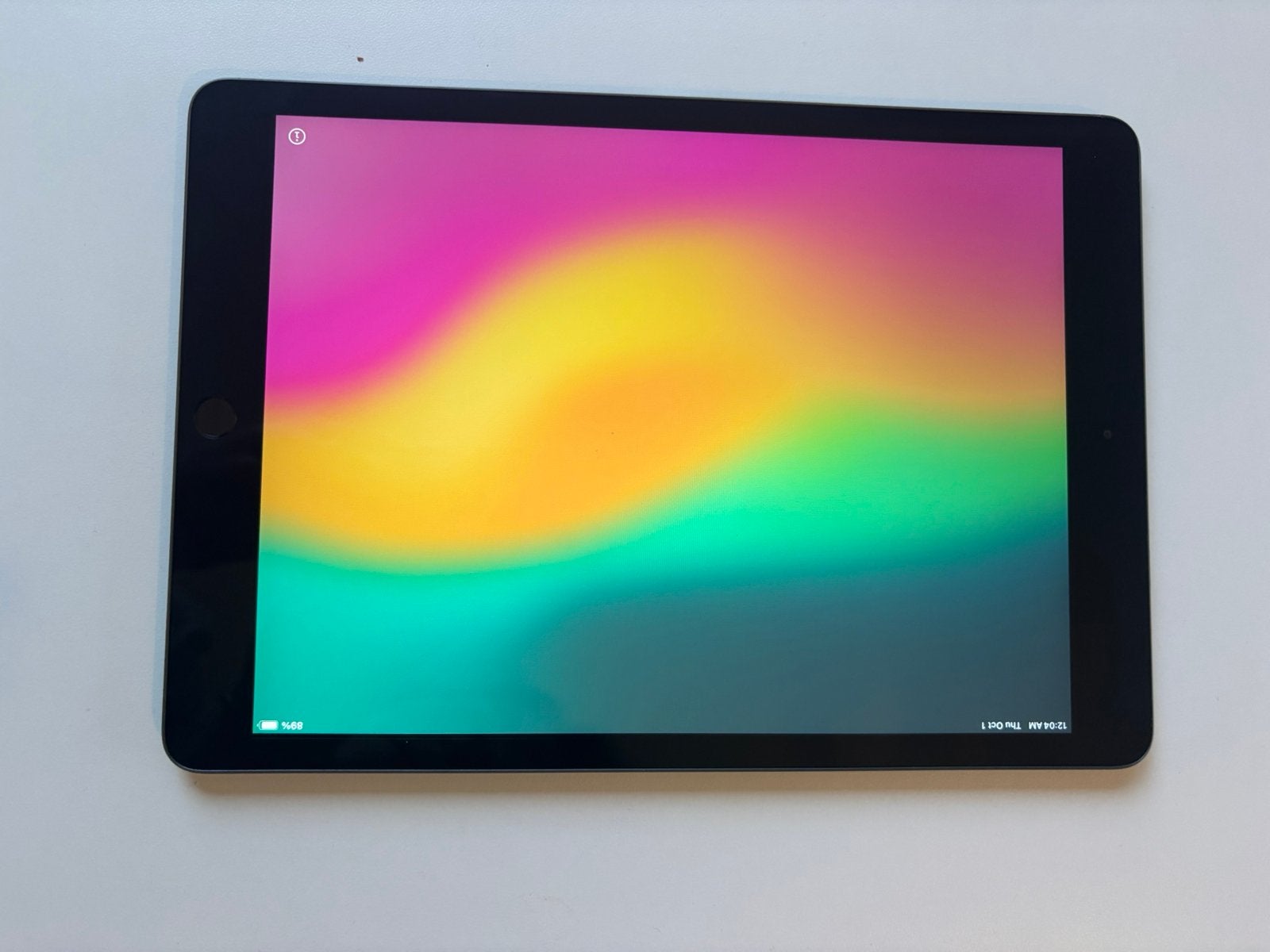 iPad 8e generatie donkergrijs + hoes