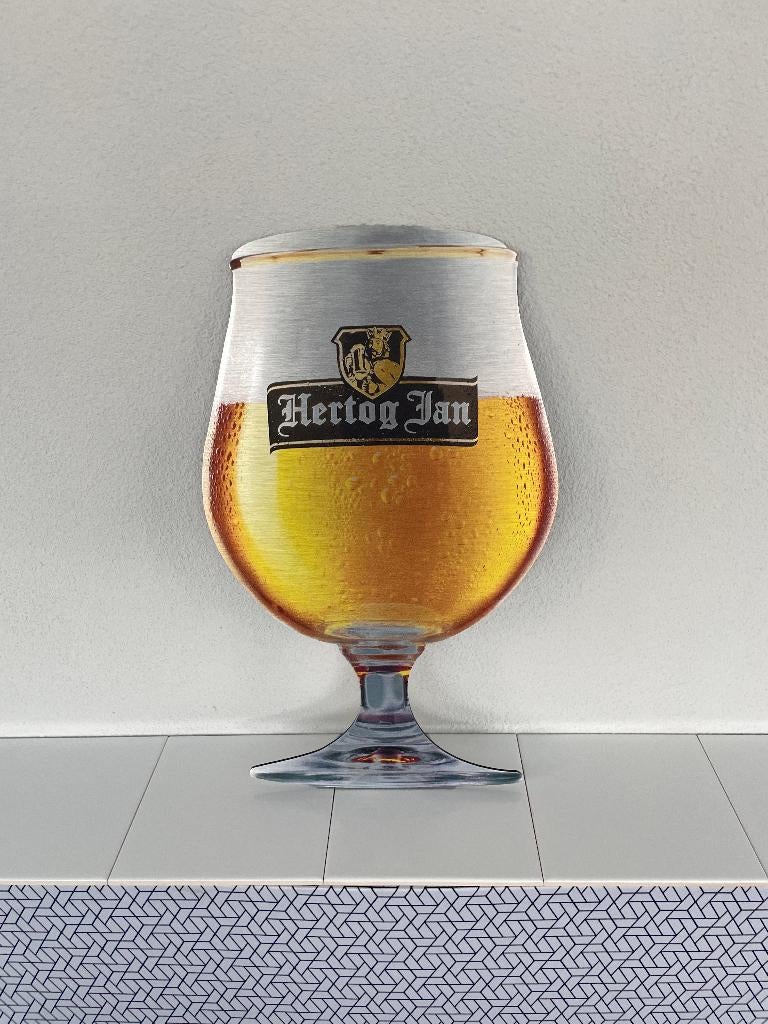 Reclamebord Hertog Jan glas groot, aluminium, 25x46 cm, Verzamelen, Merken en Reclamevoorwerpen, Ophalen of Verzenden, Nieuw, Reclamebord