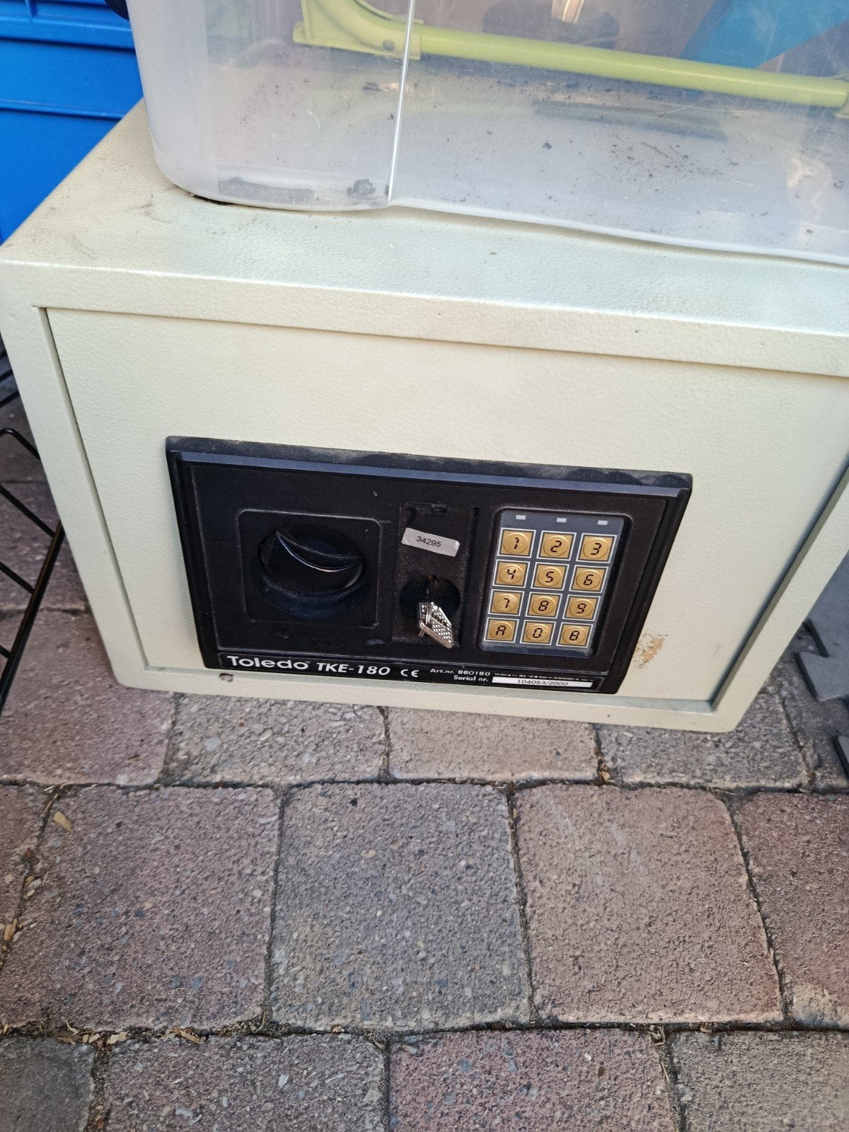 kluis voor sierraden of geld in te bergen, Ophalen, Zo goed als nieuw