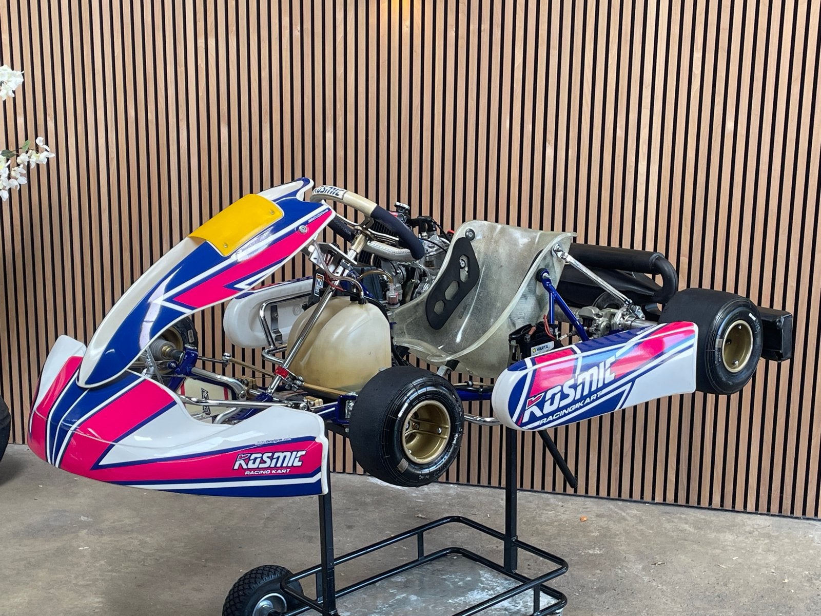 Kosmic OTK 2022 met Rotax max senior Kart, Sport en Fitness, Karting, Ophalen, Gebruikt, Onderdelen Kart