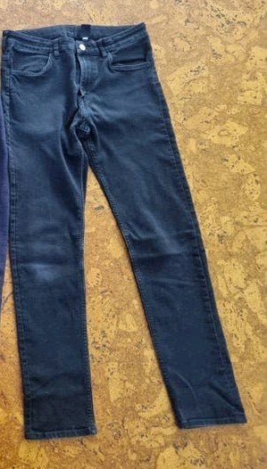 Stretch jeans 164 en  training broek Hummel, Ophalen of Verzenden, Gebruikt, Jongen, Broek