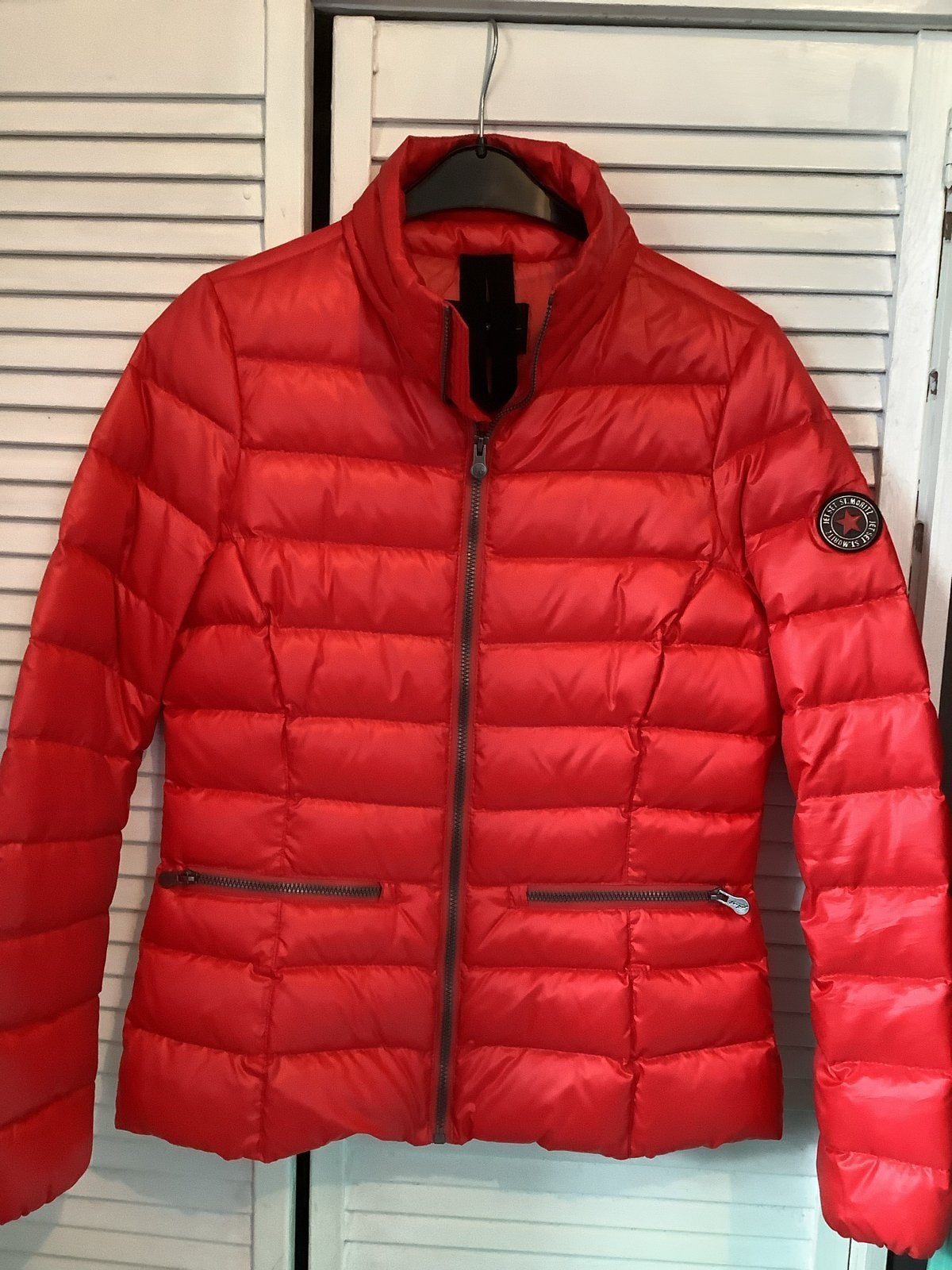 Exclusieve Jet Set Jack - St. Moritz 1969 donsjas, Ophalen of Verzenden, Zo goed als nieuw, Maat 38/40 (M), Rood