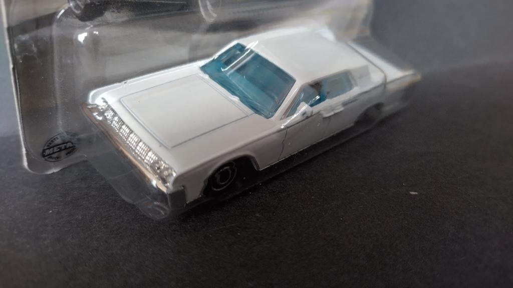 Lincoln Continental 1964 1:64 3inch Matchbox Pol, Auto, Verzenden, Nieuw, Matchbox@mattel.com