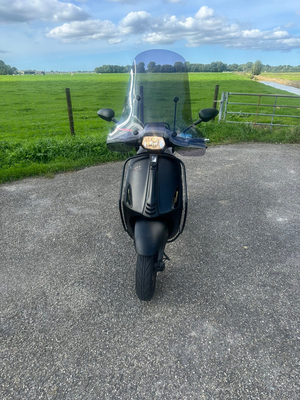 Vespa sprint mat zwart uniek mooi geel kent alarm, Fietsen en Brommers, Ophalen, Maximaal 45 km/u, Zo goed als nieuw, Benzine