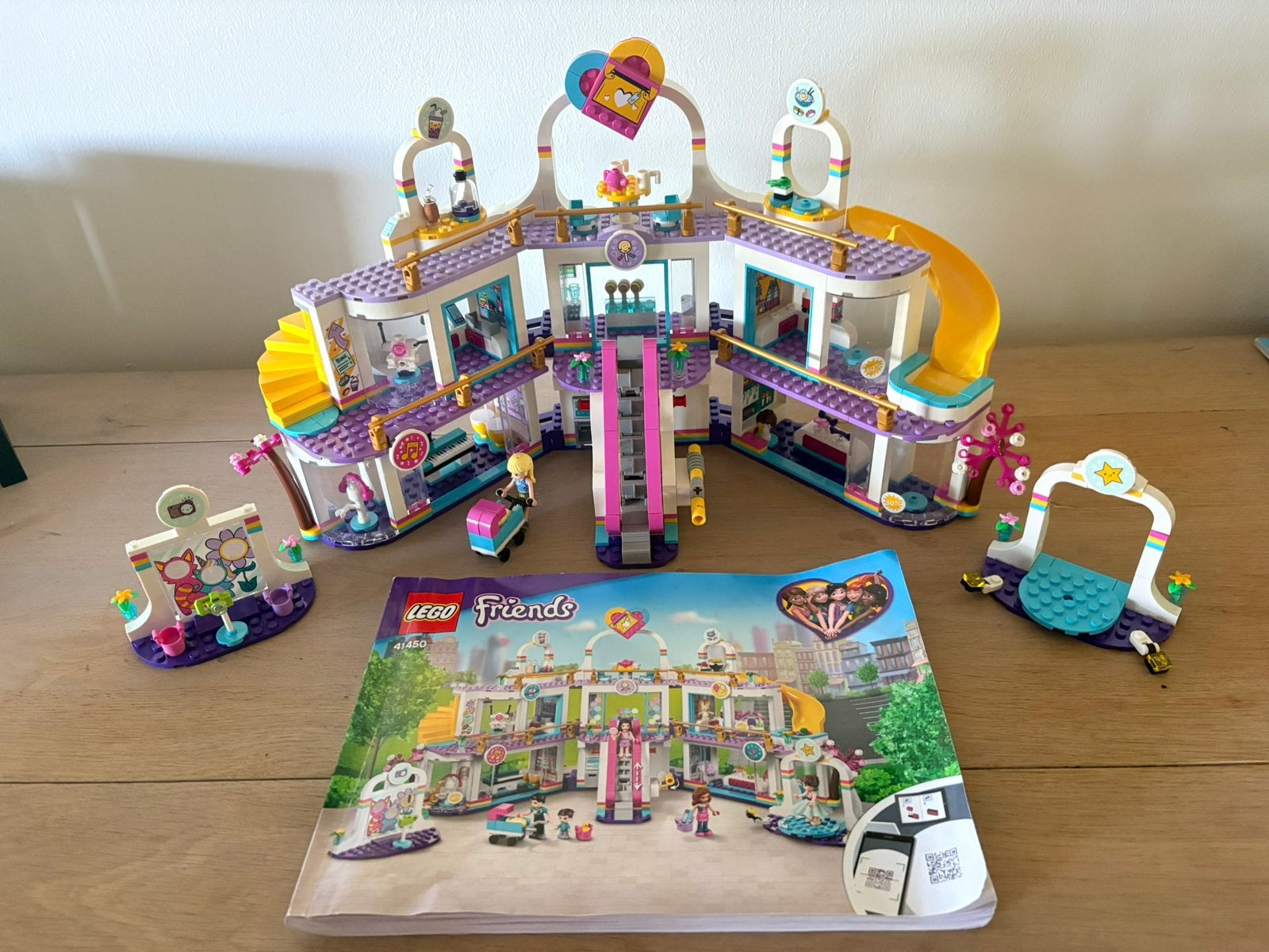 Lego Friends (winkelcentrum, vliegtuig, camper etc), Ophalen of Verzenden, Zo goed als nieuw