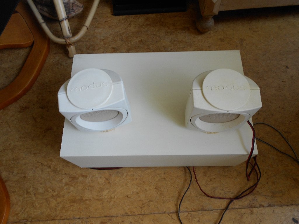 Bose accoustimass subwoofer en wharfedale Modus cubes